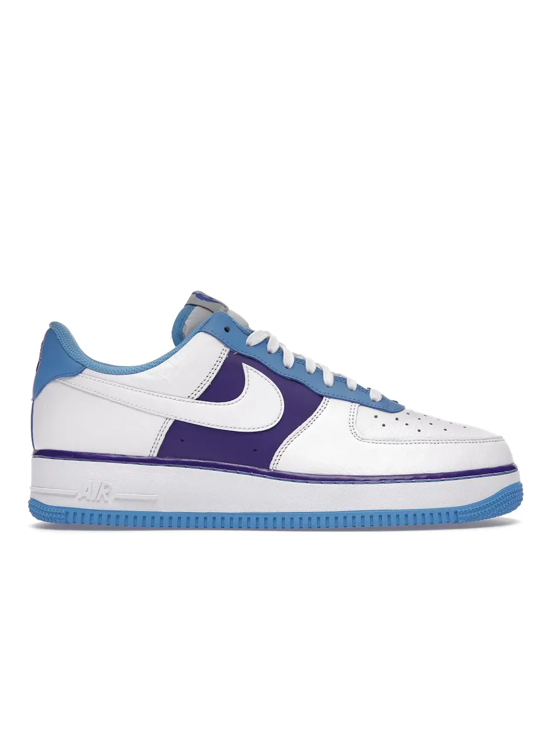 Мужские кроссовки Nike Air Force 1 Low '07 LV8 NBA 75th Anniversary Lakers — изображение 1 из 4, белый//фиолетовый/белый