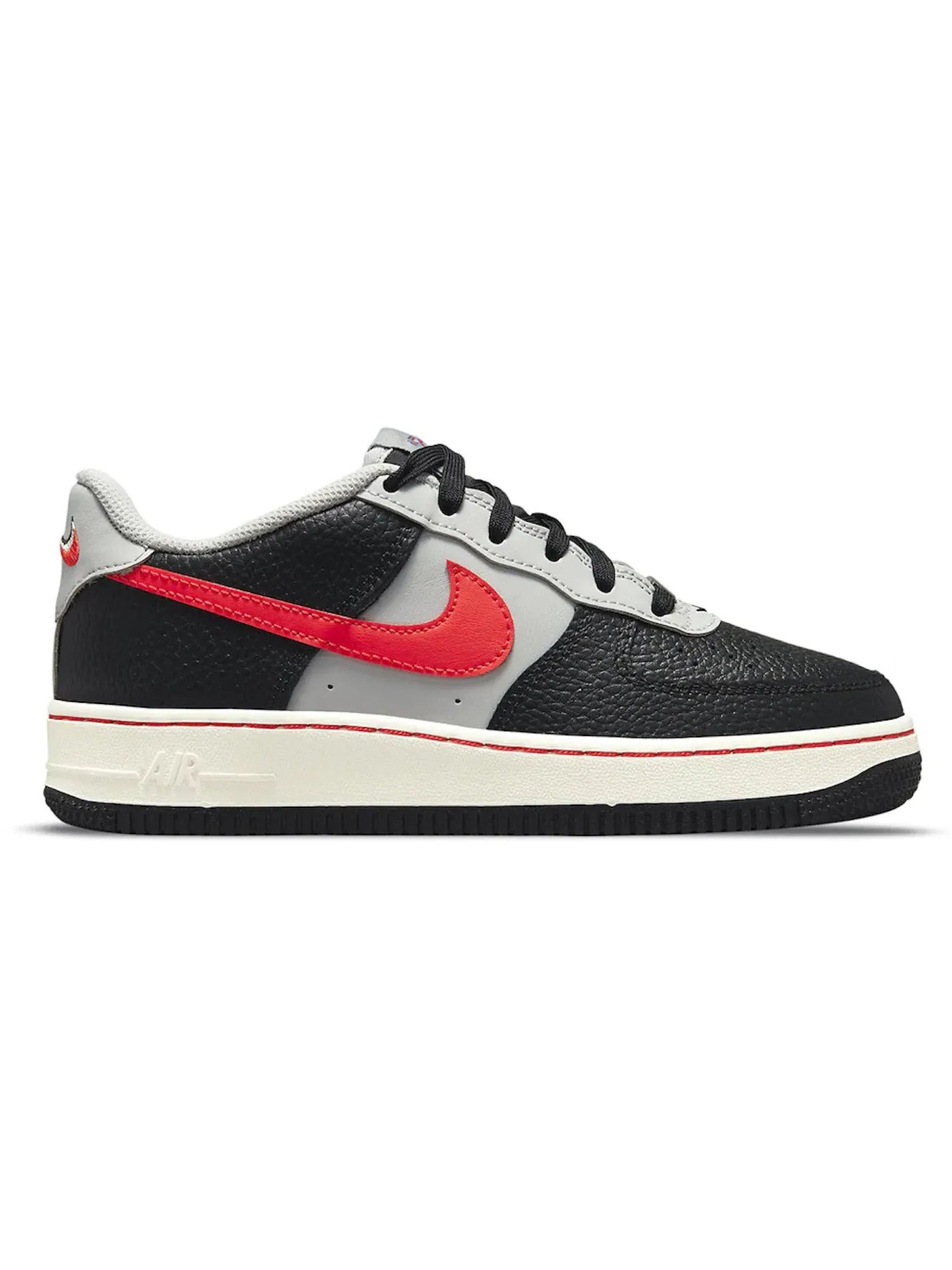 Детские кроссовки с принтом Nike Air Force 1 Low '07 LV8 Nike — изображение 1 из 2, черный/серый//красный