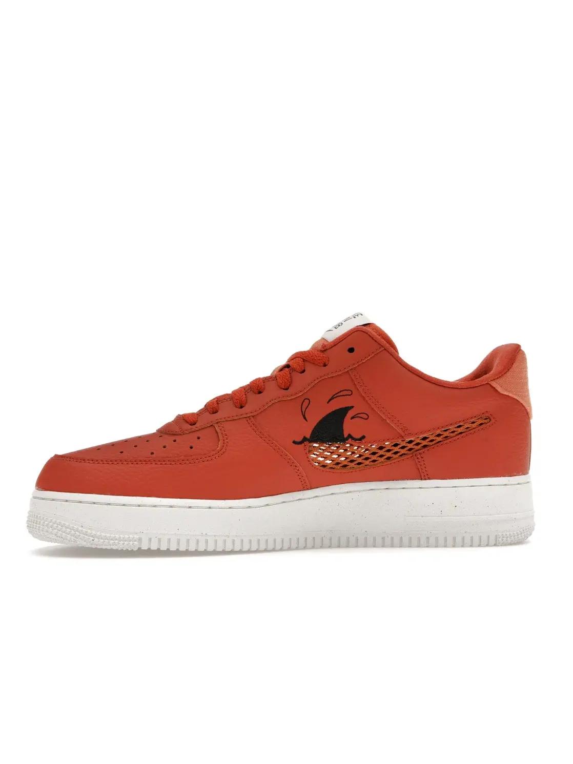 Мужские кроссовки Lifestyle Nike Air Force 1 Low '07 LV8 — изображение 3 из 4, черный--зеленый