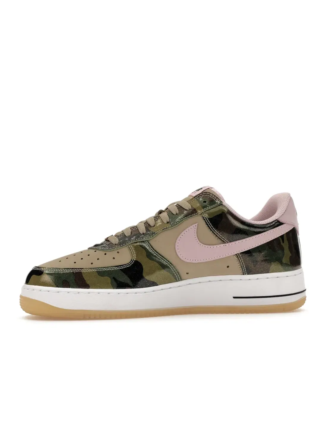 Мужские кроссовки с патент-камуфляжем Nike Air Force 1 Low '07 LV8 — изображение 3 из 4