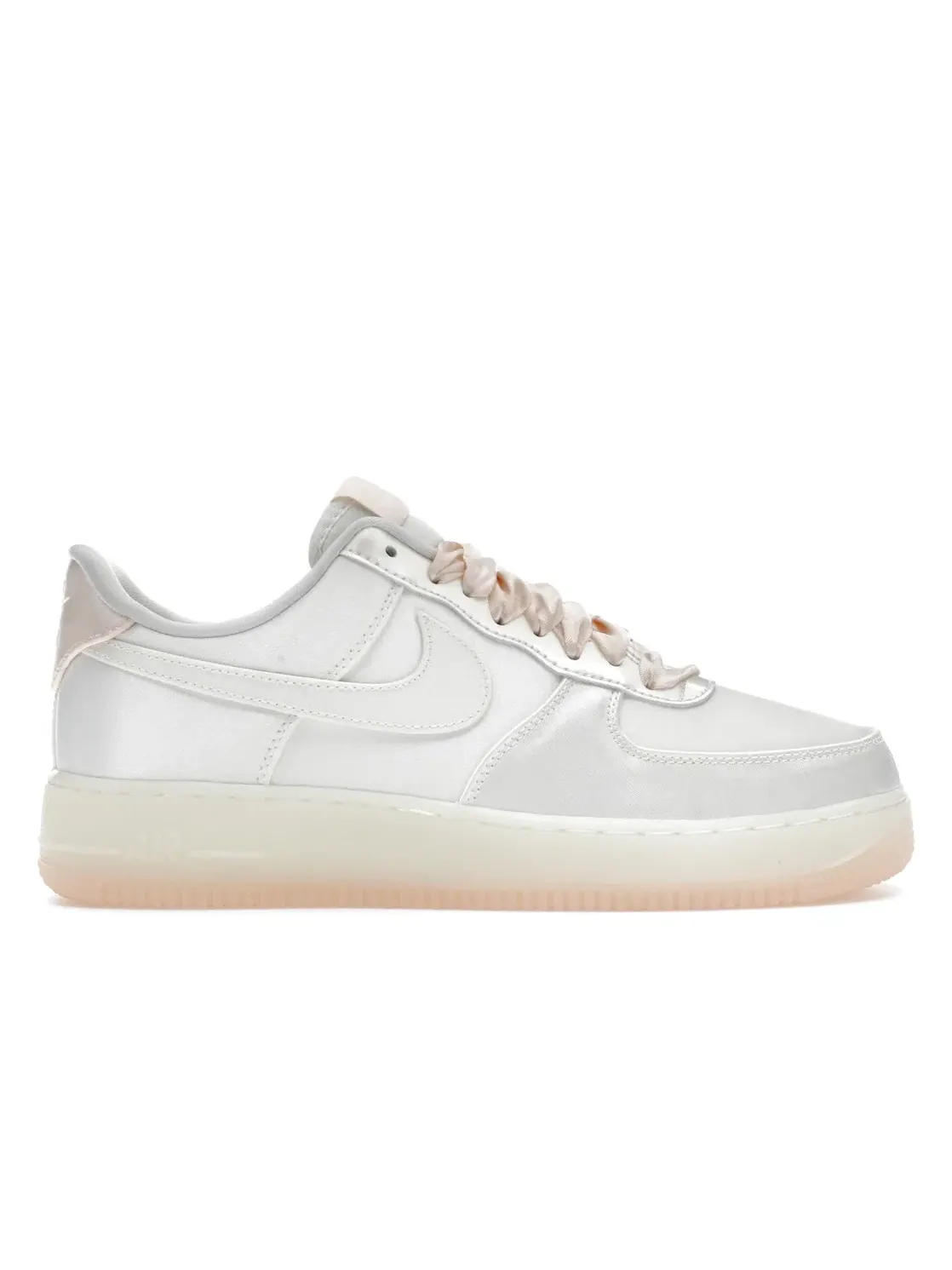 Женские кроссовки для повседневной носки Nike Air Force 1 Low '07 LV8 Nike — изображение 1 из 4, оранжевый