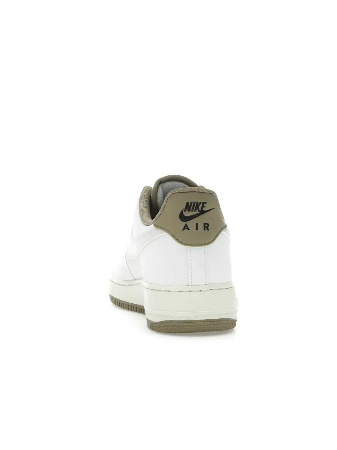 Мужские кроссовки Lifestyle Nike Air Force 1 Low '07 LV8 — изображение 4 из 4, белый/хаки//белый