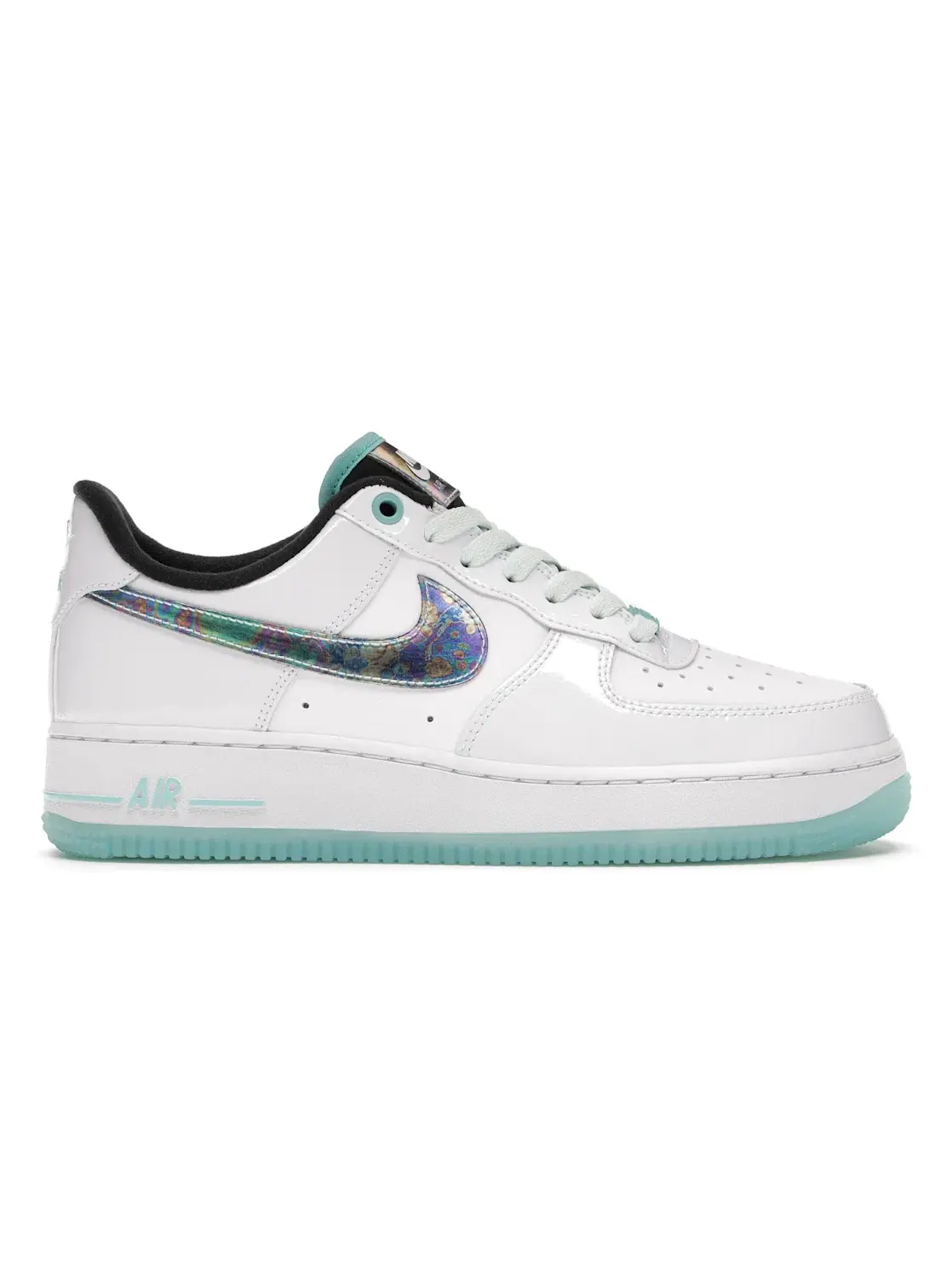 Мужские кроссовки с перфорацией Nike Air Force 1 Low '07 LV8 — изображение 1 из 4, белый