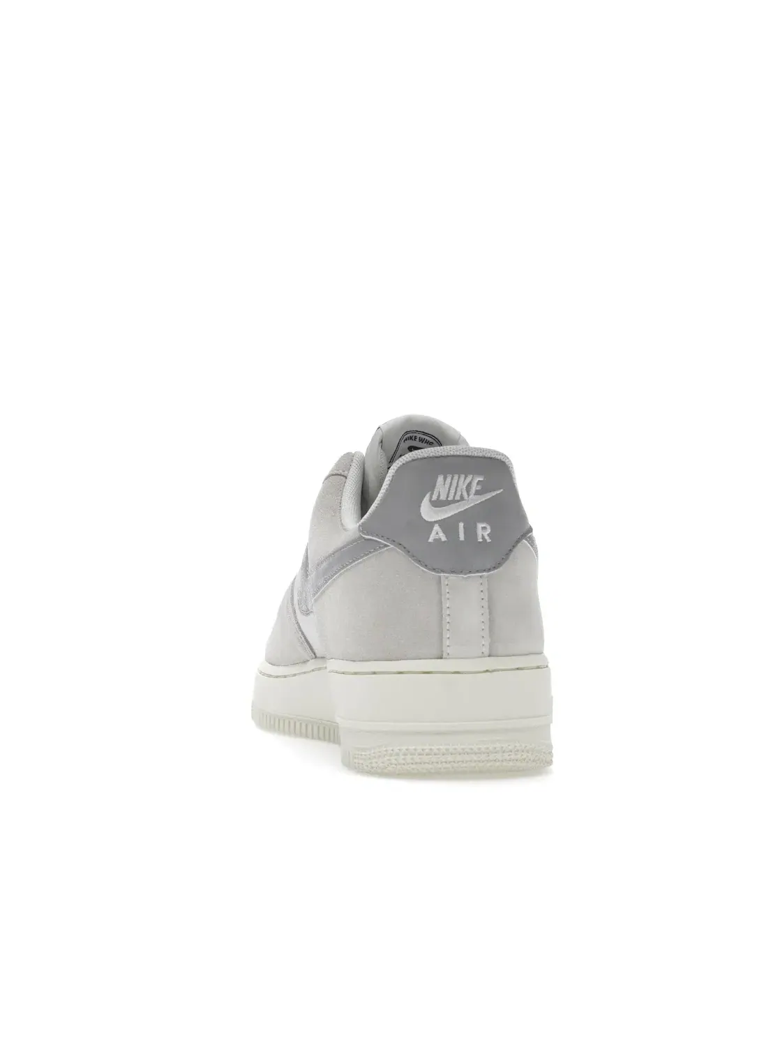 Мужские кроссовки с замшевым и кожаным верхом Nike Air Force 1 Low '07 LV8 Vintage Certified Fresh — изображение 4 из 4
