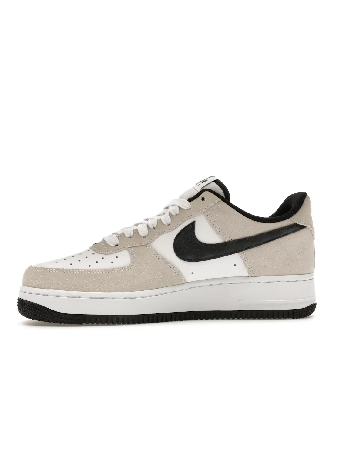 Мужские кроссовки Lifestyle Nike Air Force 1 Low '07 LV8 — изображение 3 из 4, белый/черный/белый