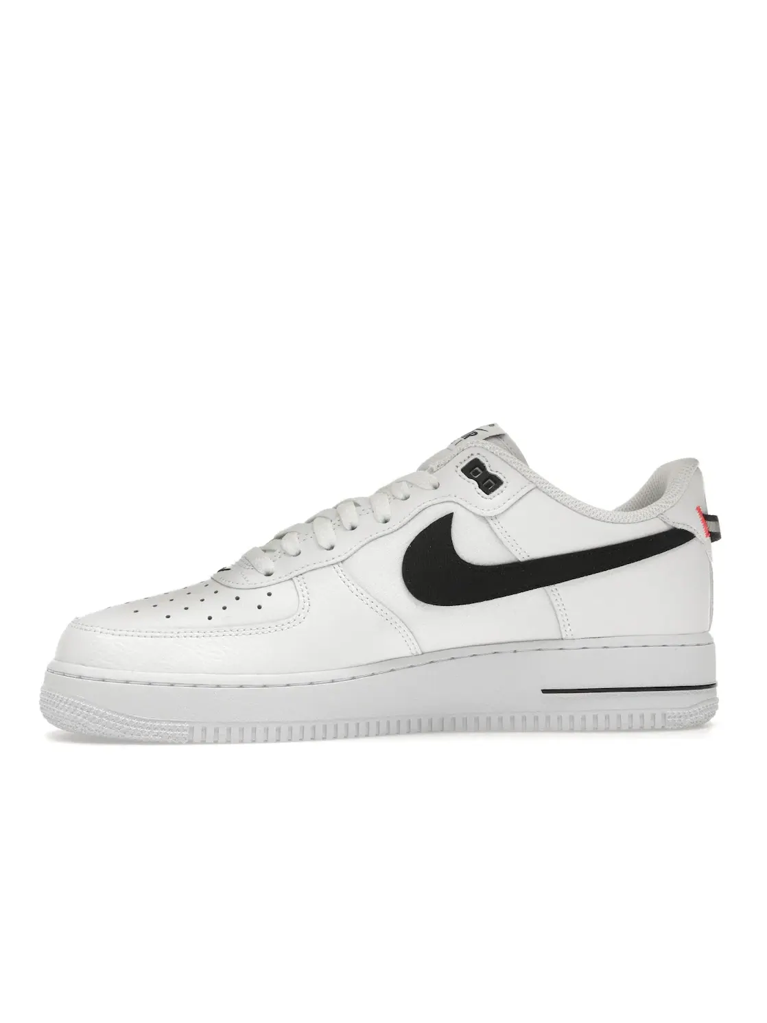 Мужские кроссовки Lifestyle Nike Air Force 1 Low '07 LV8 — изображение 3 из 4, белый/черный/яркий