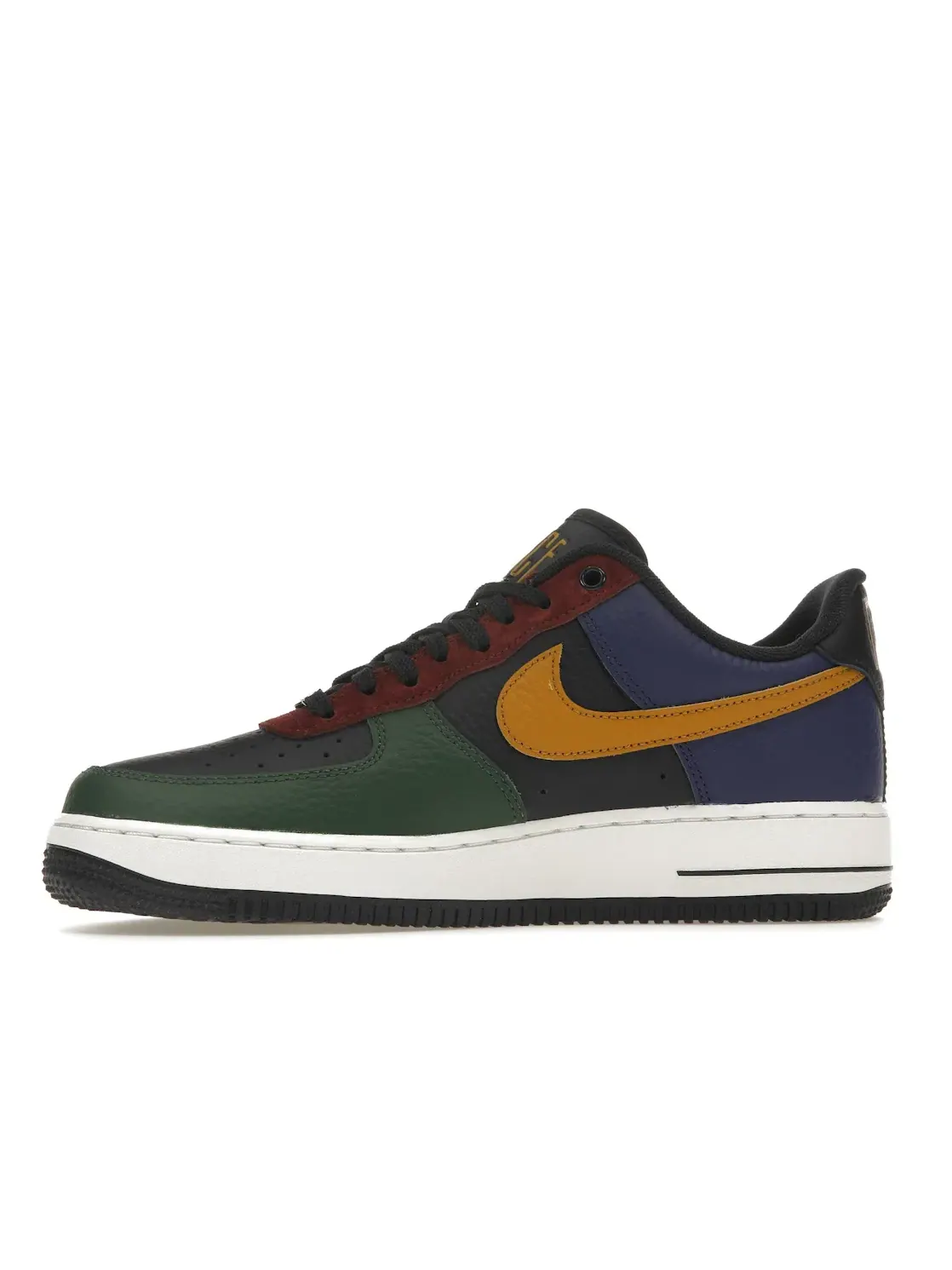 Женские кроссовки для повседневной носки Nike Air Force 1 Low '07 LX Nike — изображение 3 из 4, зеленый/золотистый