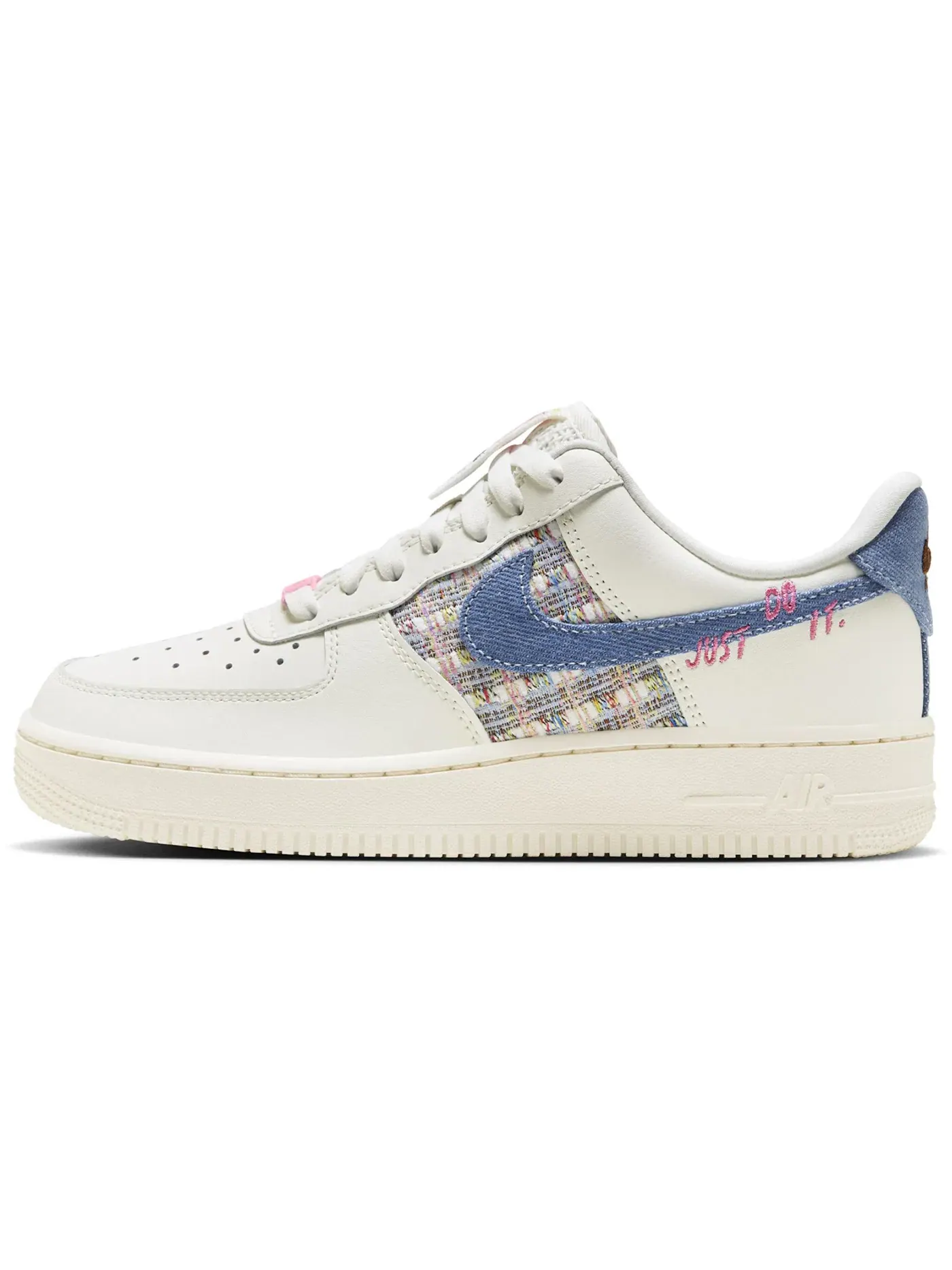 Женские кроссовки Lifestyle Nike Air Force 1 Low '07 LX — изображение 2 из 5