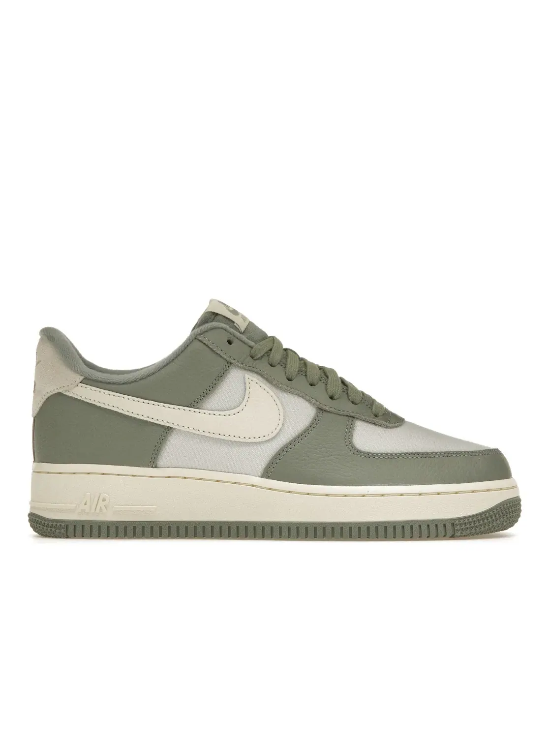 Мужские кроссовки с премиальным верхом Nike Air Force 1 Low '07 LX — изображение 1 из 4, зеленый