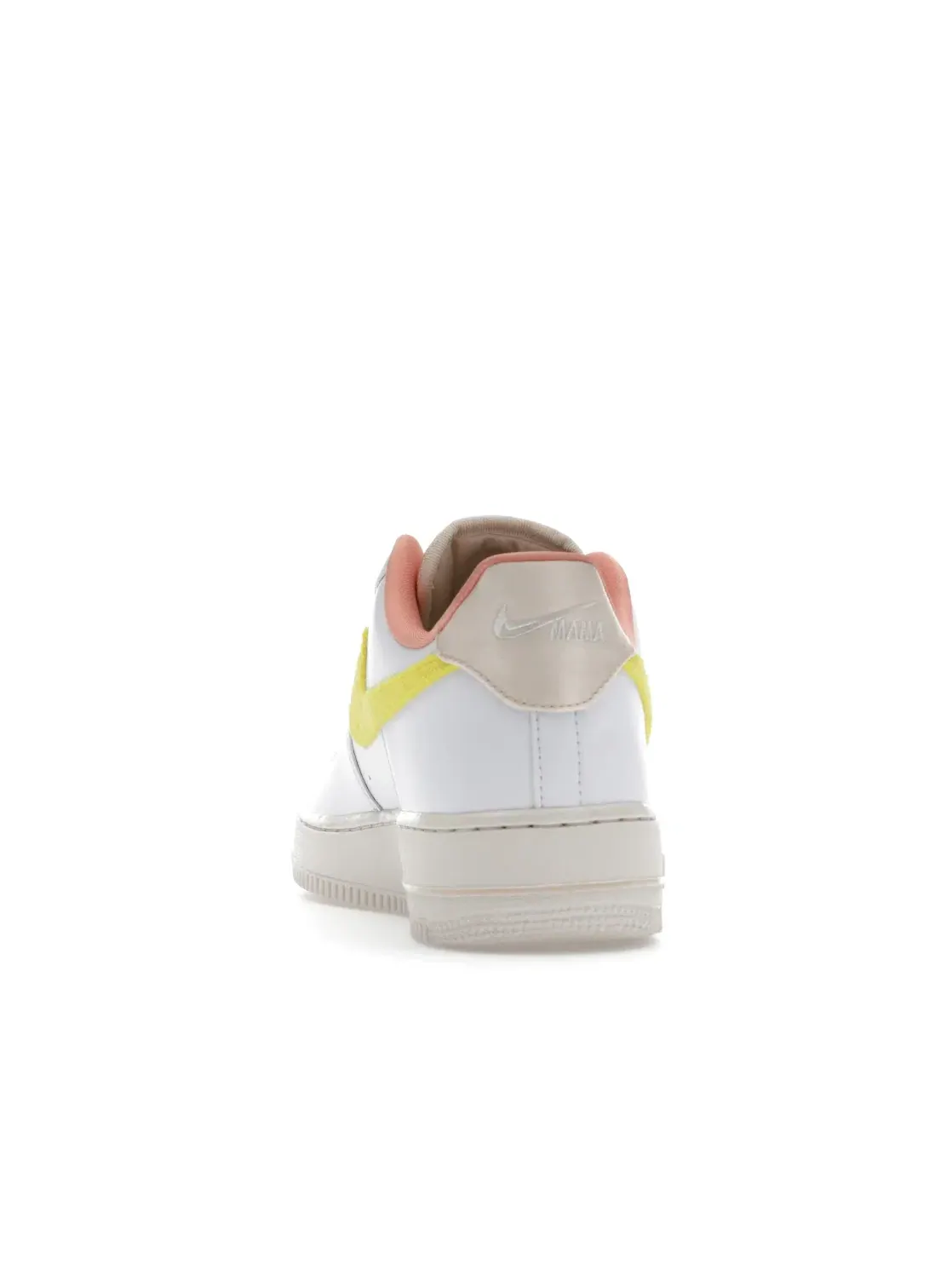 Женские кроссовки Lifestyle Nike Air Force 1 Low '07 LX Mini Mama — изображение 4 из 4, белый//белый/желтый