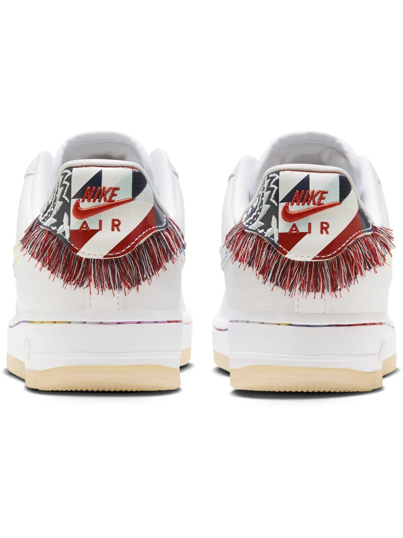 Женские кроссовки Lifestyle Nike Air Force 1 Low '07 LX — изображение 3 из 3, белый/белый/белый