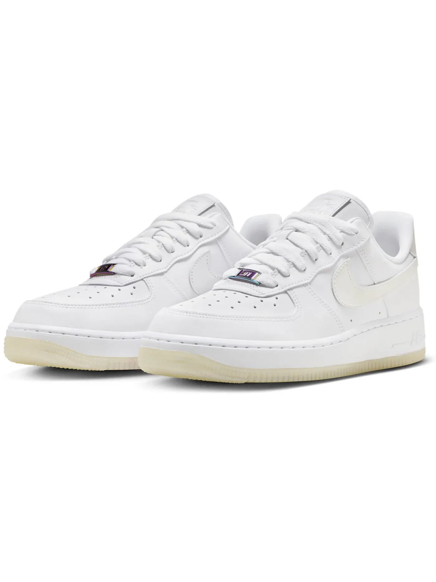 Женские кроссовки Nike Air Force 1 Low '07 LX — изображение 2 из 3
