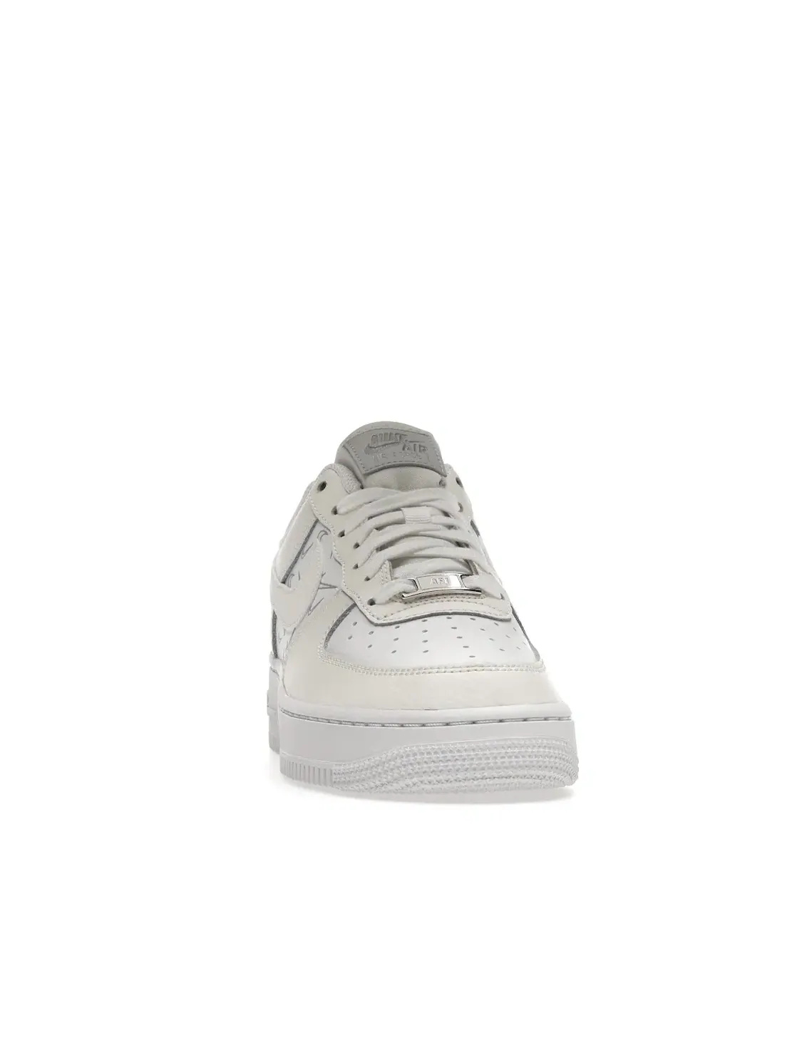 Женские кроссовки Lifestyle Nike Air Force 1 Low '07 — изображение 2 из 4, белый/платиновый