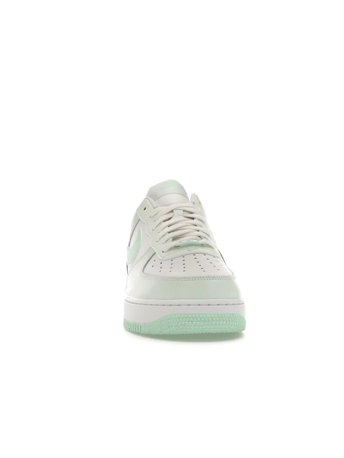 Мужские кроссовки с замшевой отделкой Nike Air Force 1 Low '07 — изображение 2 из 4, зеленый//белый