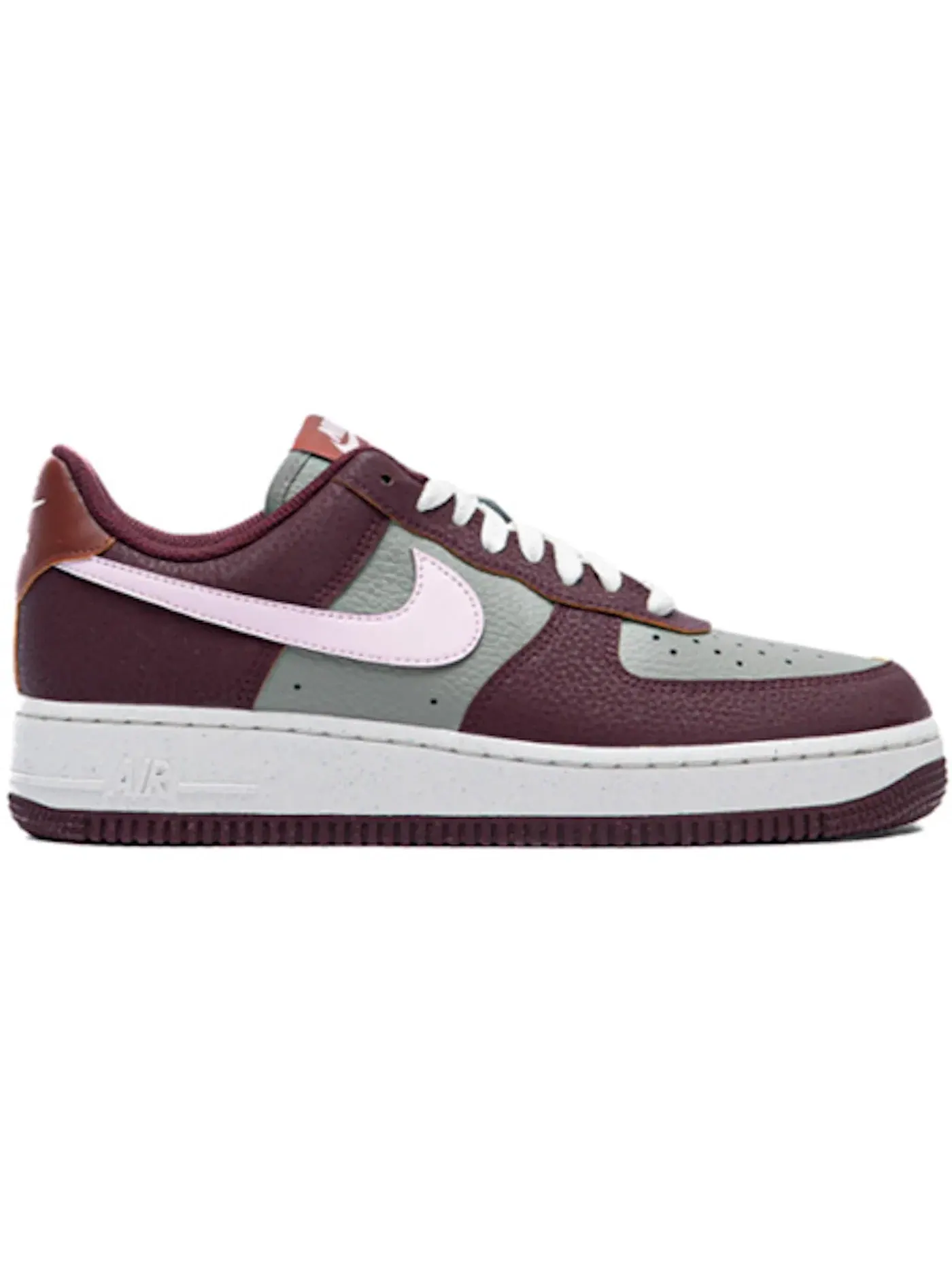 Женские кроссовки с длинным шнурованием Nike Air Force 1 Low '07 Next Nature Nike — изображение 1 из 1