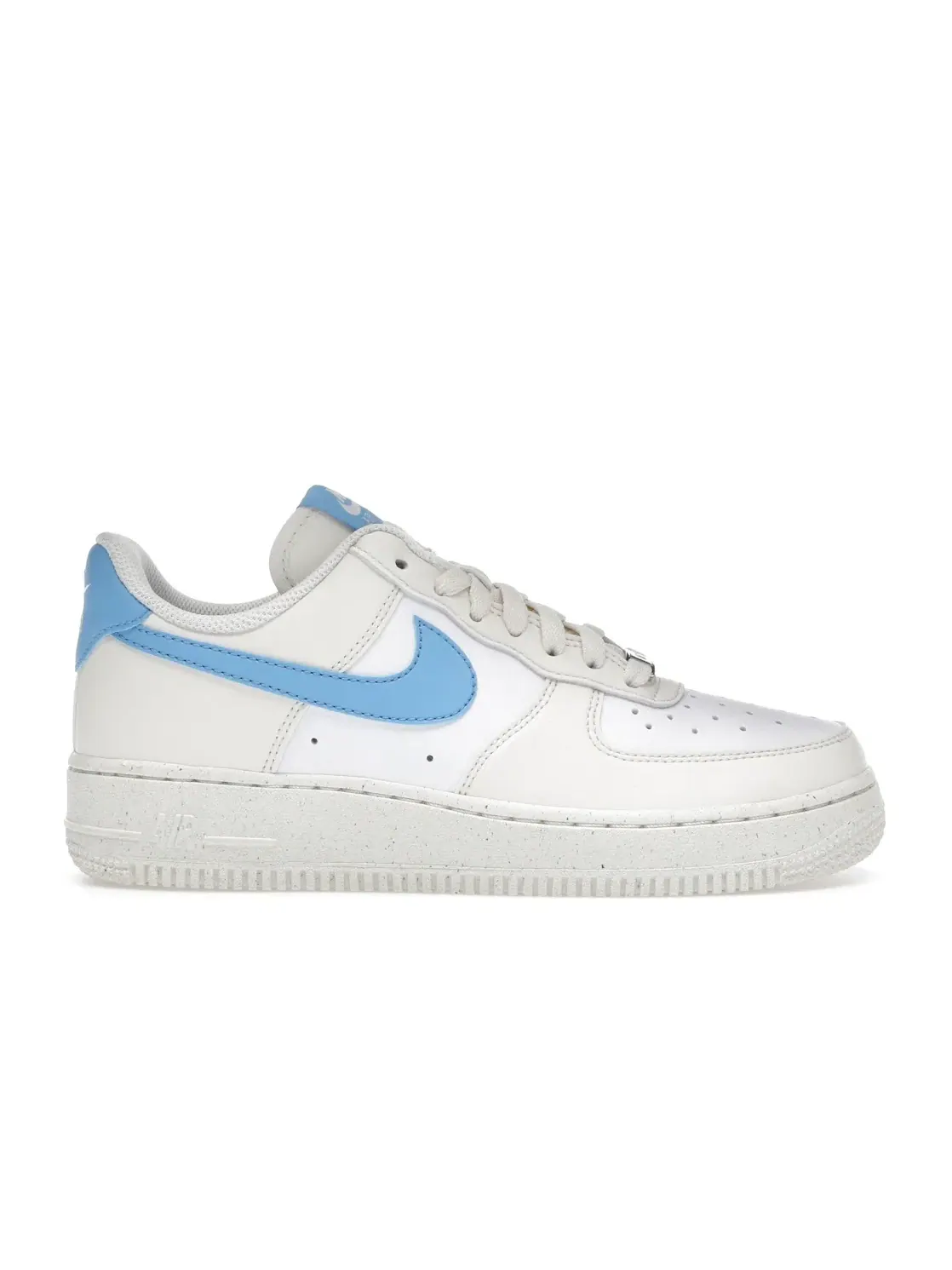 Женские кроссовки Lifestyle Nike Air Force 1 Low '07 Next Nature — изображение 1 из 4