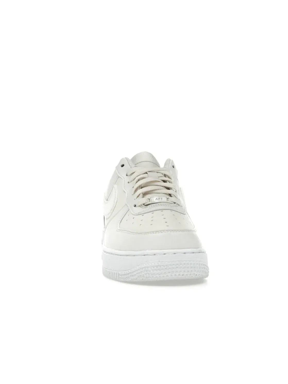 Женские кроссовки Nike Air Force 1 Low '07 Next Nature — изображение 2 из 4, белый