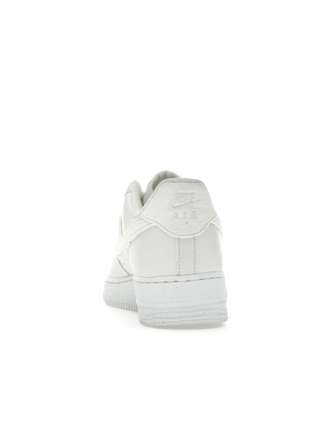 Женские кроссовки Nike Air Force 1 Low '07 Next Nature — изображение 4 из 4, белый
