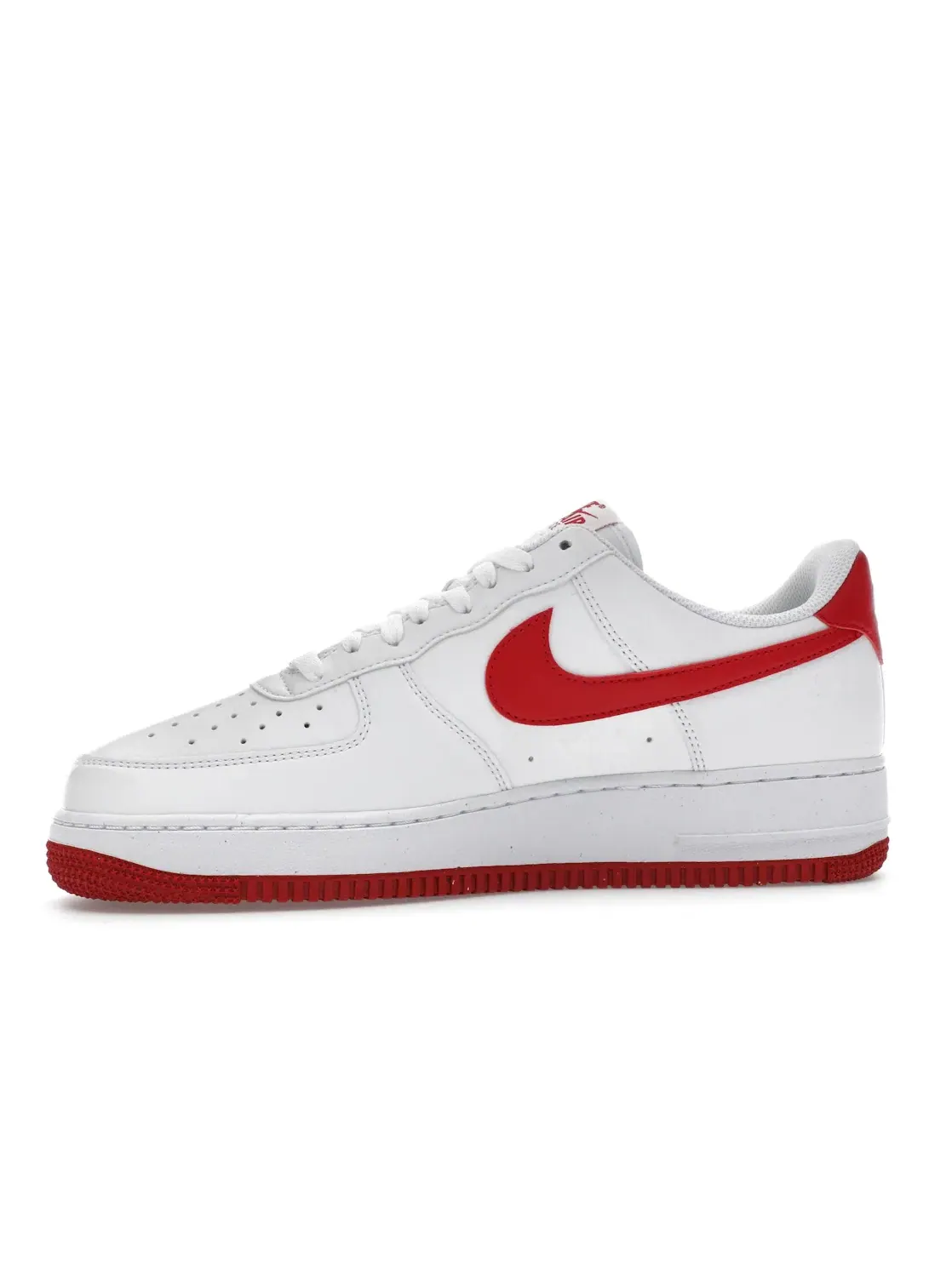 Женские кроссовки Lifestyle с низким профилем Nike Air Force 1 Low '07 Next Nature — изображение 3 из 4, белый/белый//красный