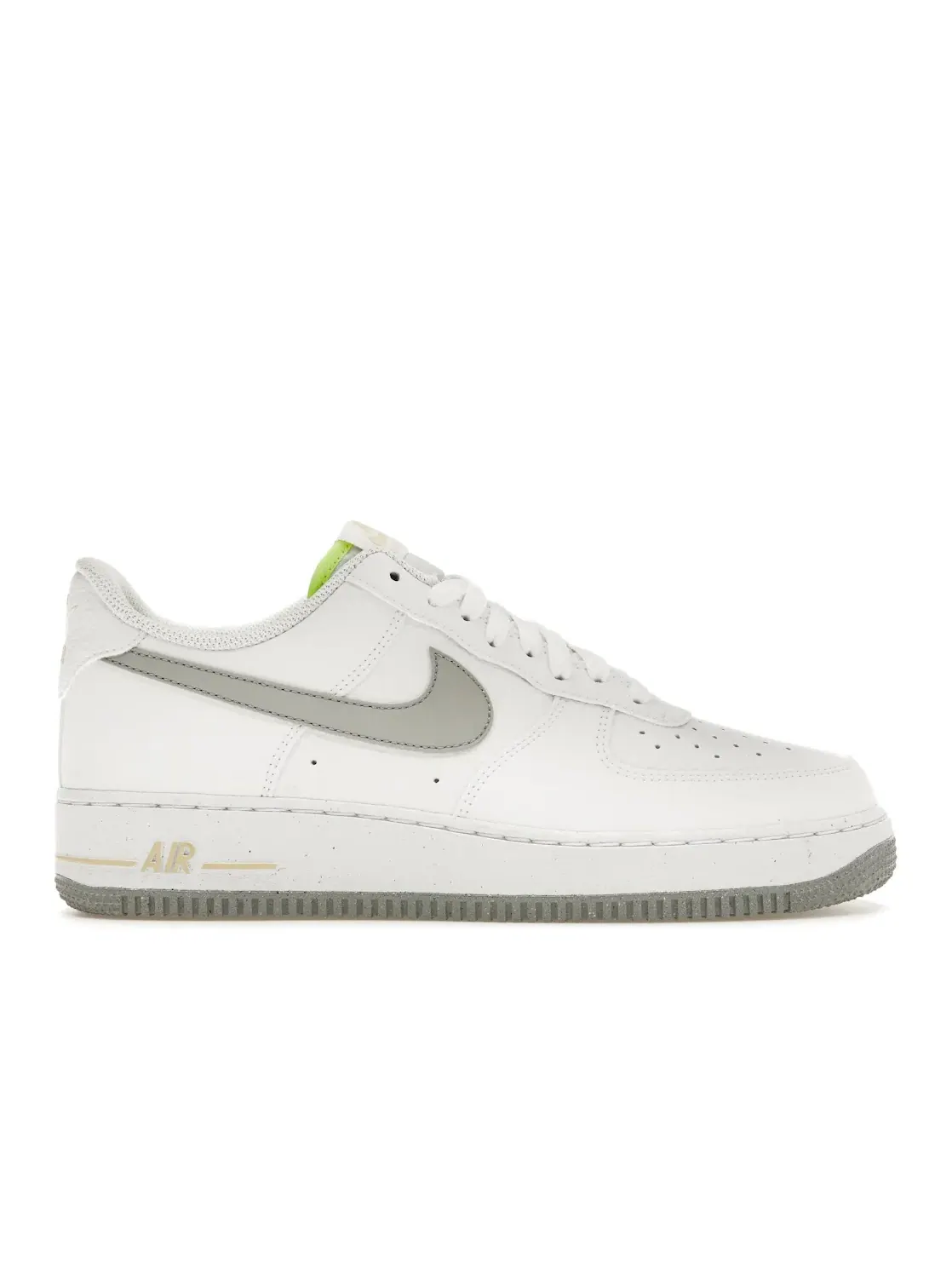 Мужские кроссовки Lifestyle Nike Air Force 1 Low '07 — изображение 1 из 4