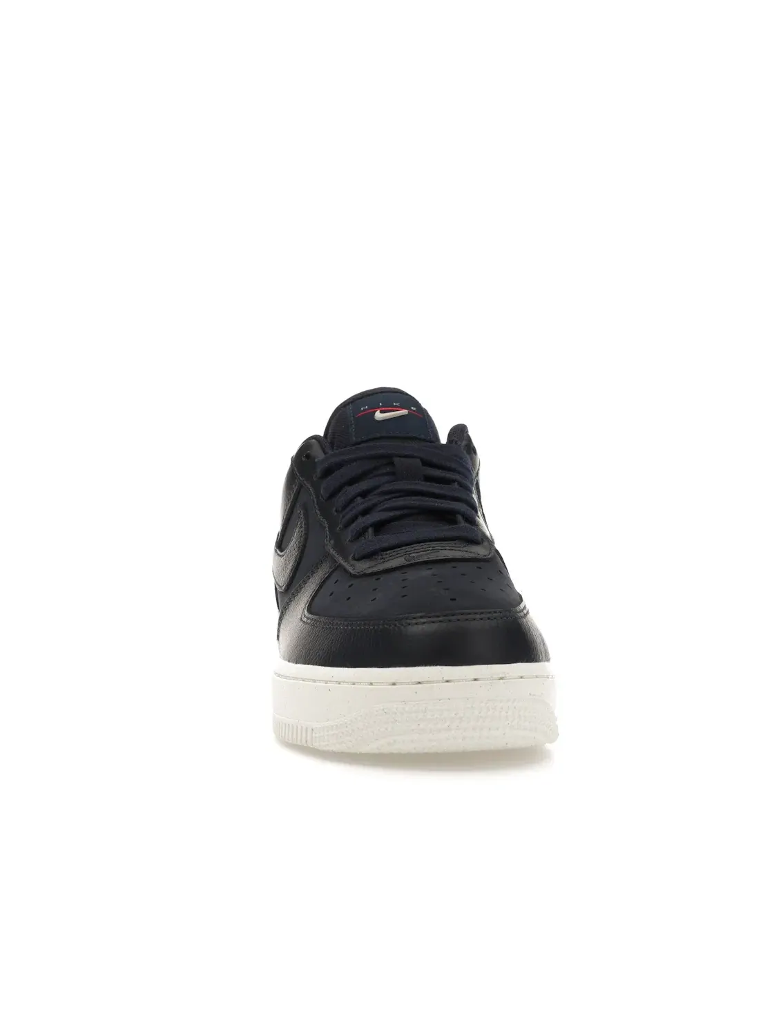 Женские кроссовки Lifestyle Nike Air Force 1 Low '07 — изображение 2 из 4