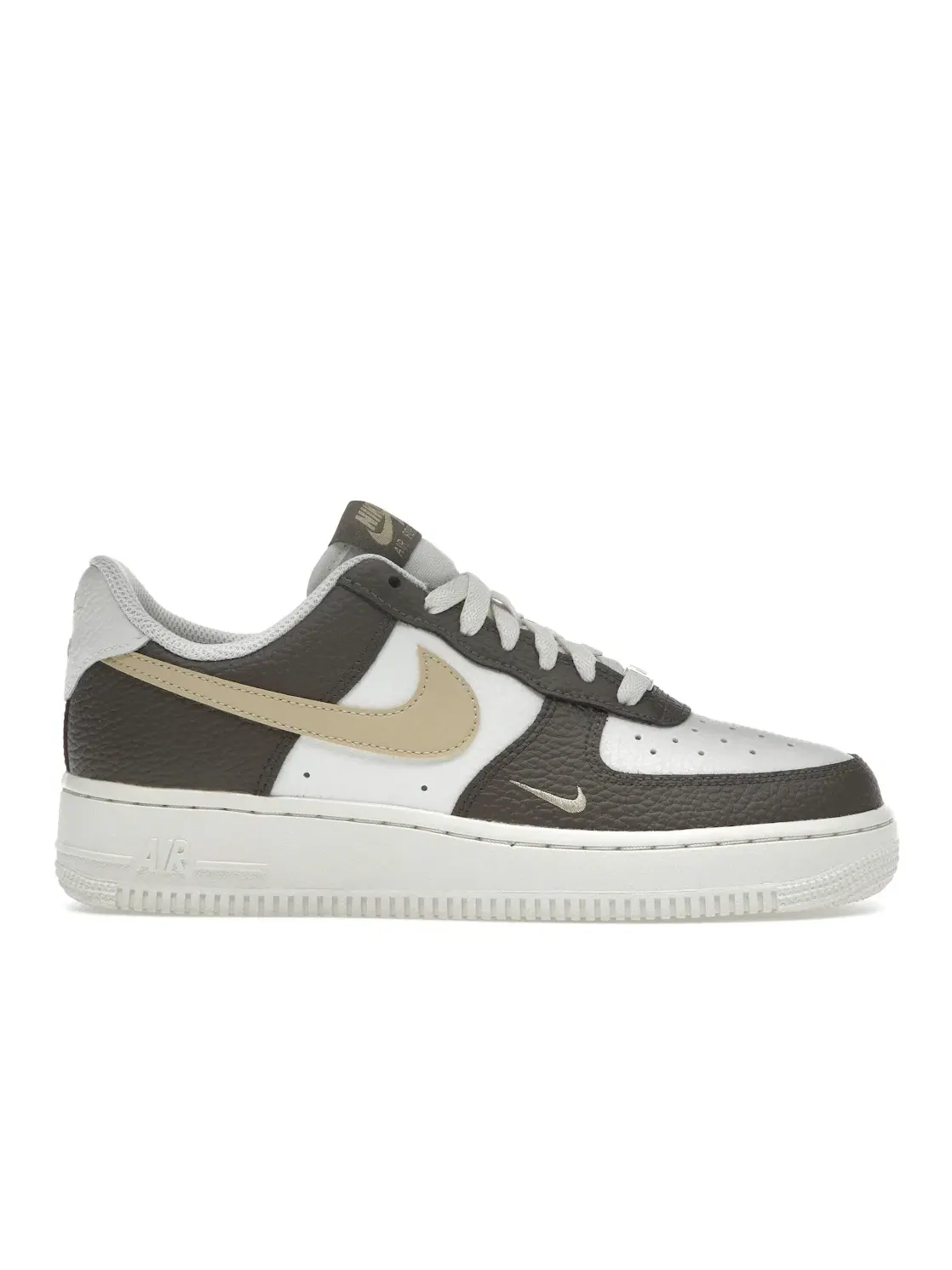 Женские кроссовки Lifestyle Nike Air Force 1 Low '07, Phantom/Sesame/Ironstone — изображение 1 из 4