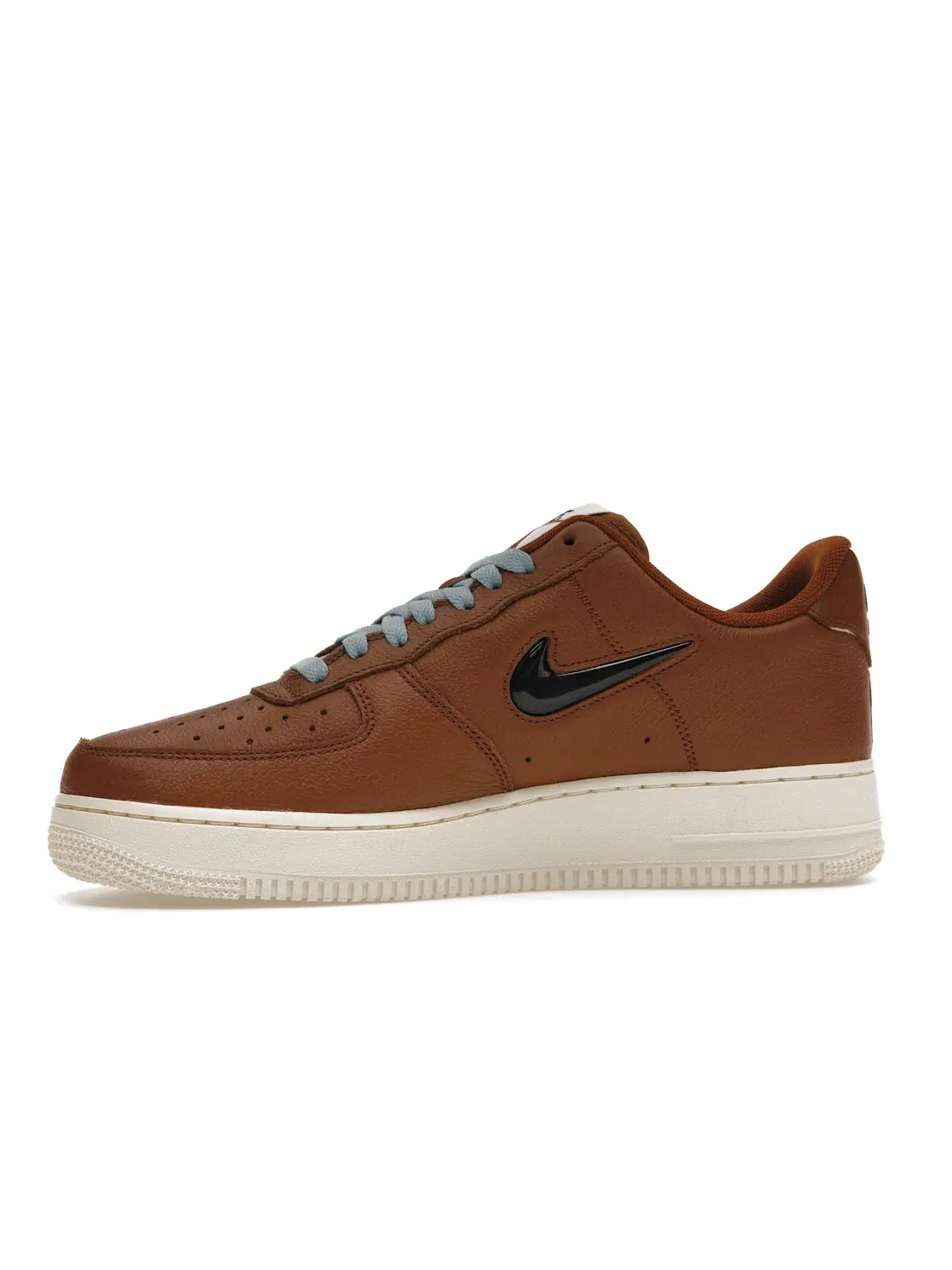 Мужские кроссовки кожаные Nike Air Force 1 Low '07 Premium — изображение 3 из 4, оранжевый/черный
