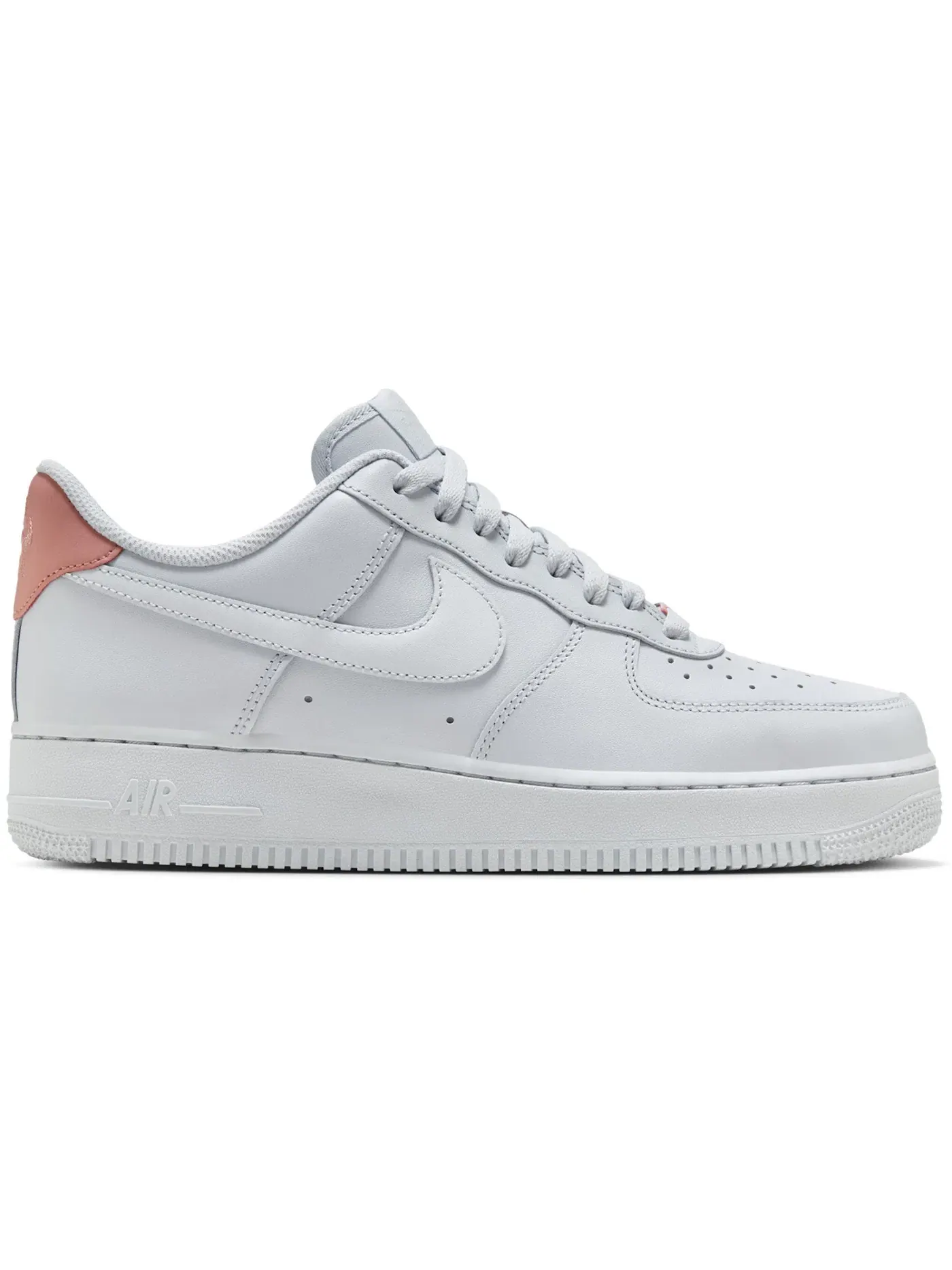 Мужские кроссовки Lifestyle Nike Air Force 1 Low '07 — изображение 1 из 2