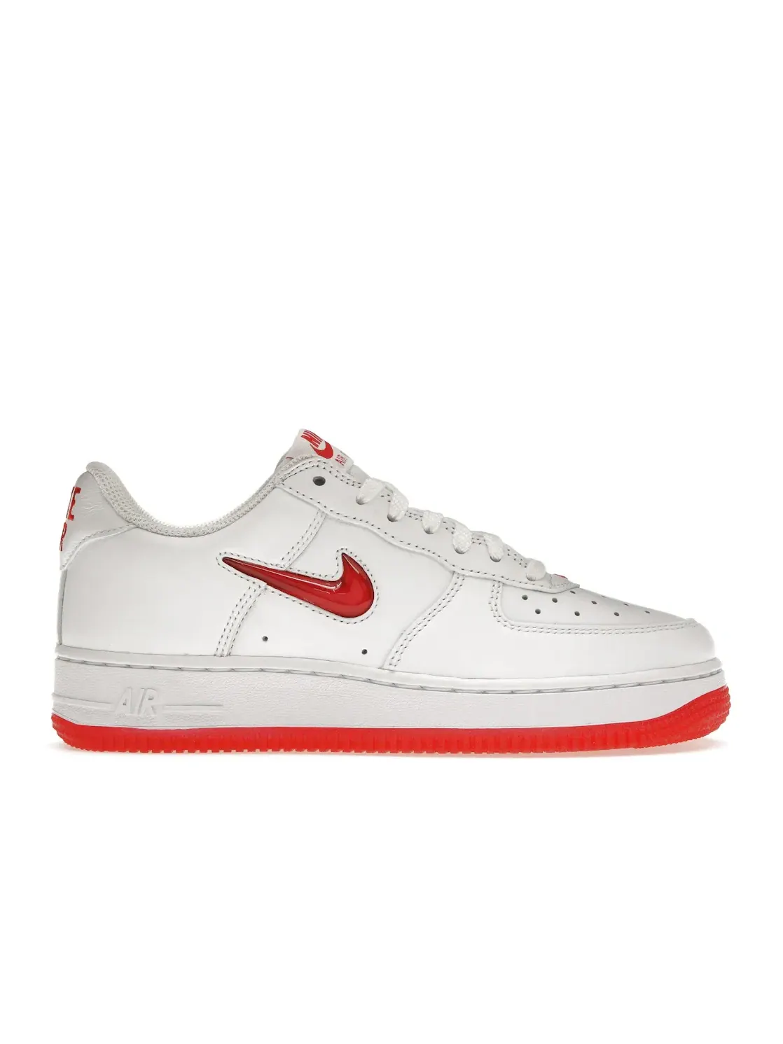 Мужские кроссовки Lifestyle Nike Air Force 1 Low '07 Retro — изображение 1 из 4, белый/красный