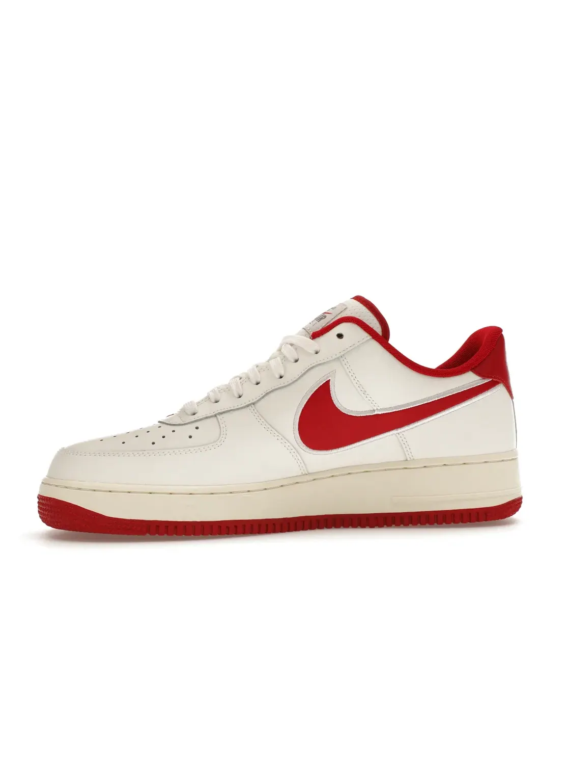 Мужские кроссовки Lifestyle Nike Air Force 1 Low '07 — изображение 3 из 4, красный