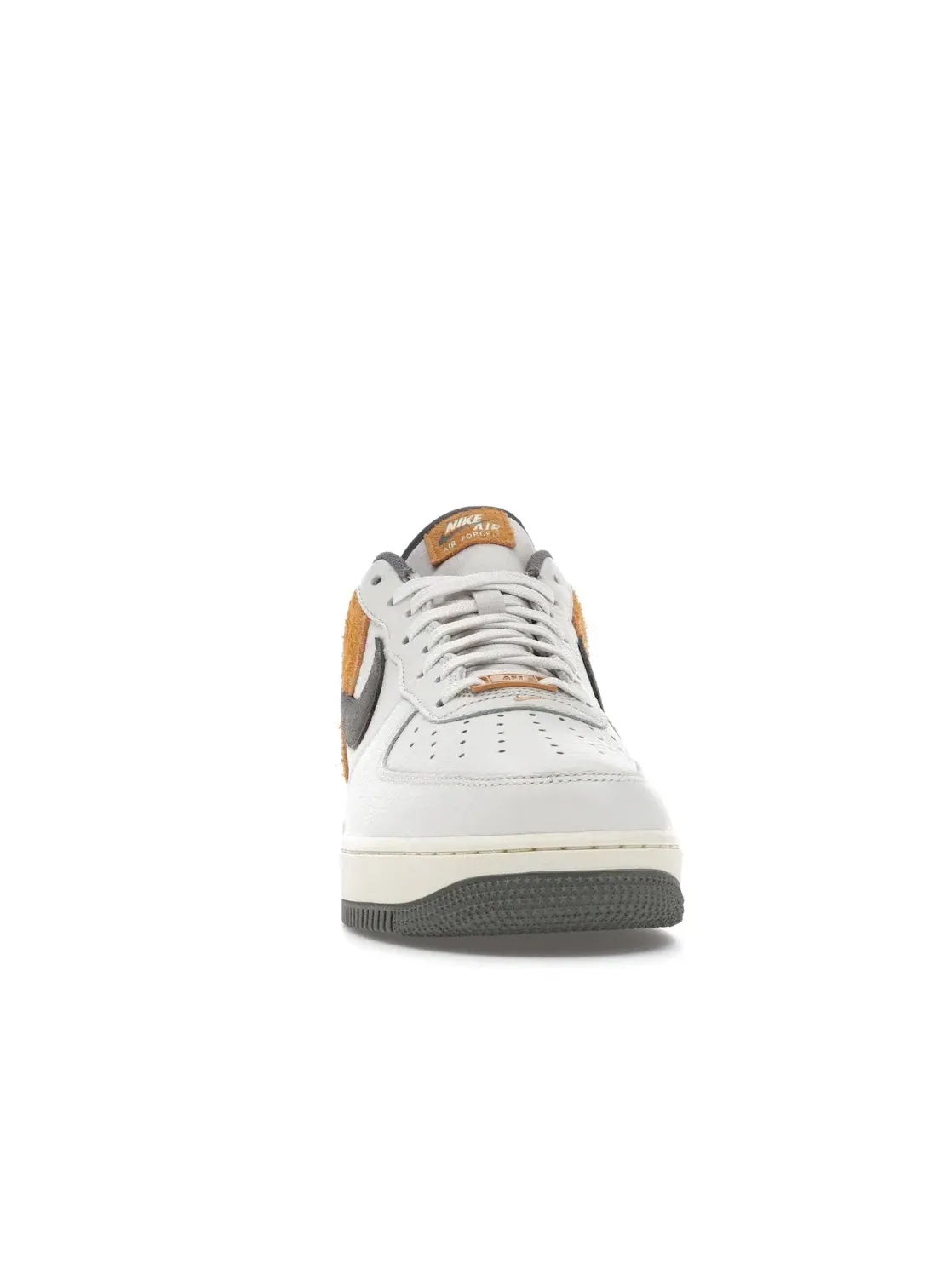 Мужские кроссовки Lifestyle Nike Air Force 1 Low '07 LV8, Phantom/Copper Moon/Coconut Milk/Flat Pewter — изображение 2 из 4