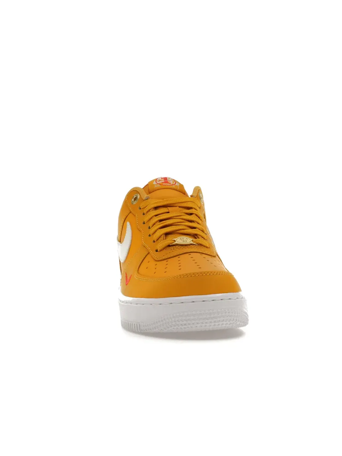 Женские кроссовки Lifestyle Nike Air Force 1 Low '07 SE — изображение 2 из 4, желтый/белый/оранжевый