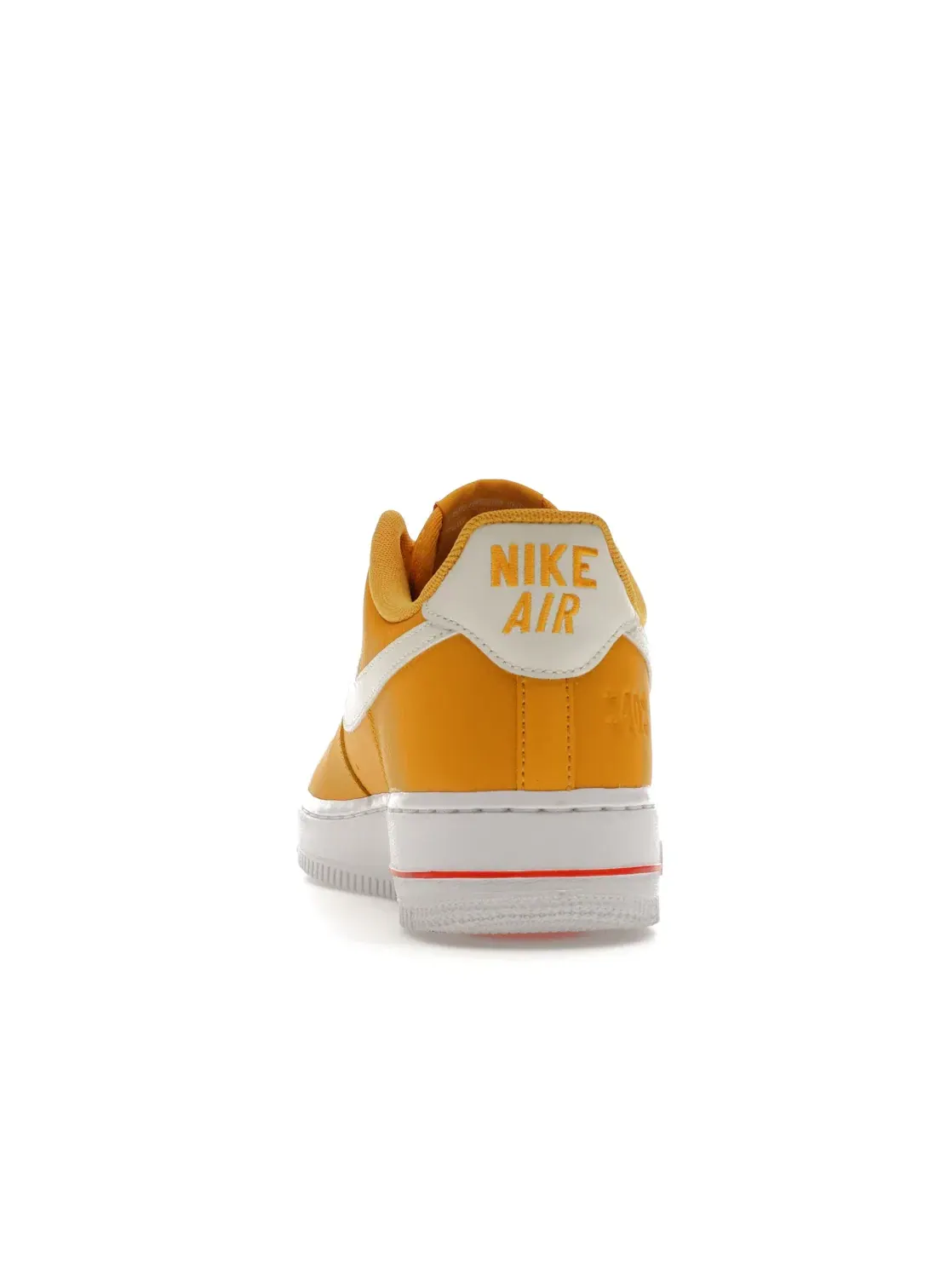 Женские кроссовки Lifestyle Nike Air Force 1 Low '07 SE — изображение 4 из 4, желтый/белый/оранжевый