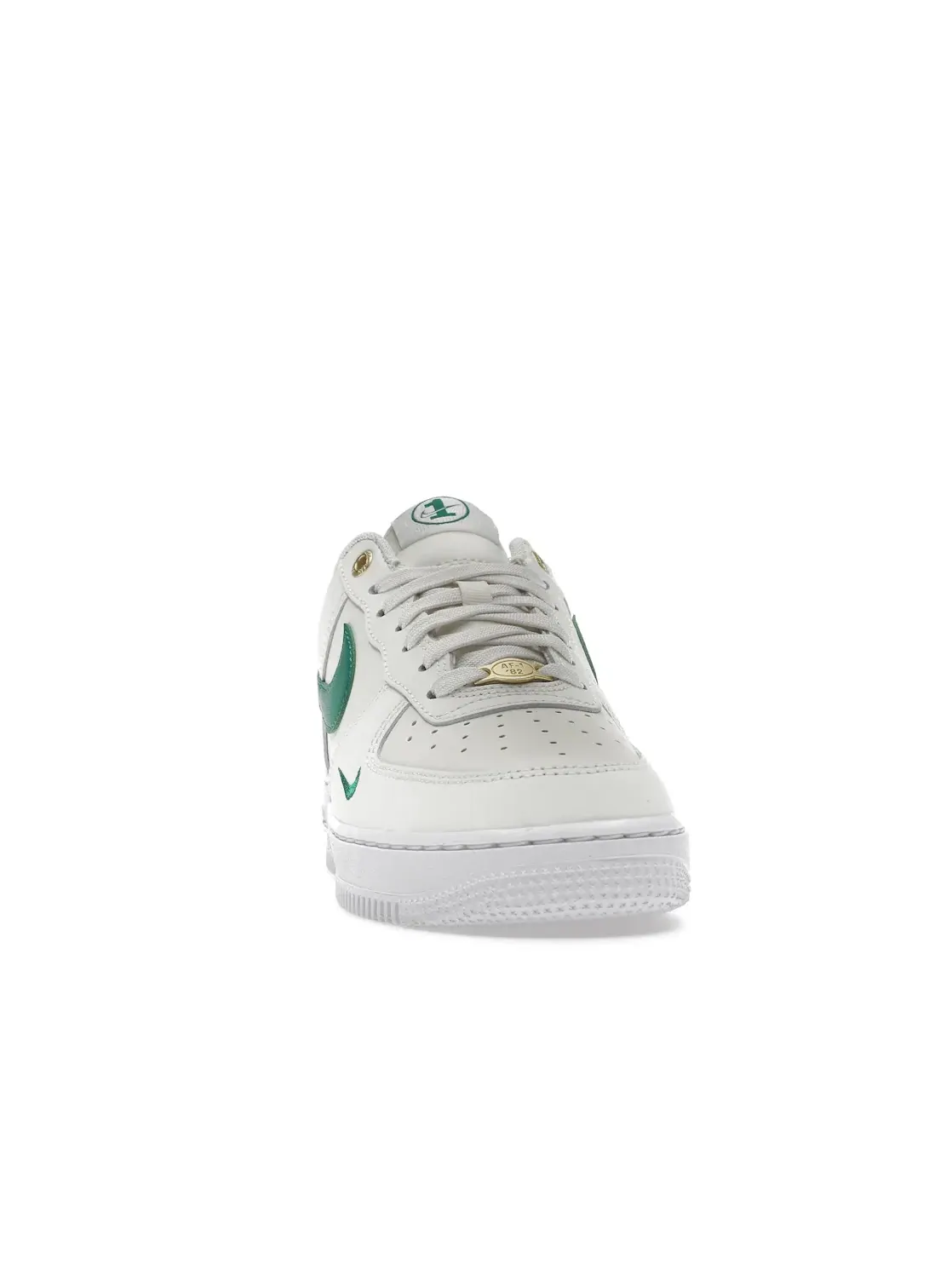 Женские кроссовки с кожаным верхом Nike Air Force 1 Low '07 SE — изображение 2 из 4