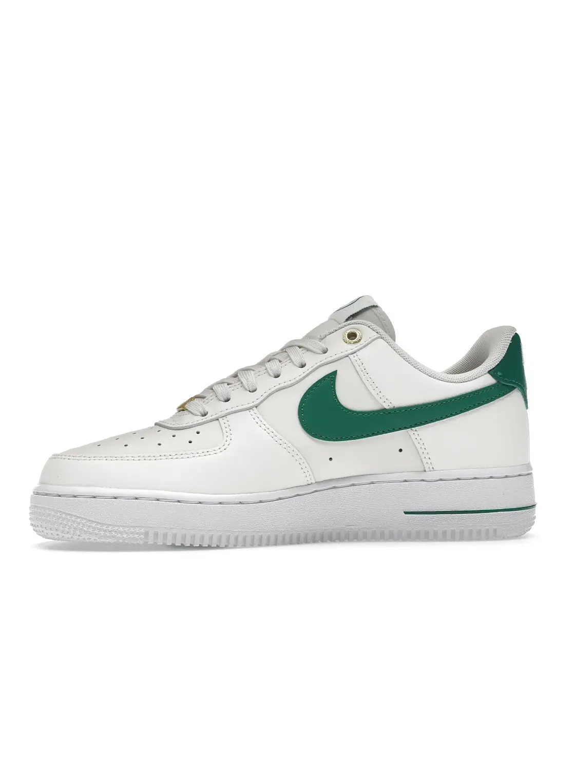 Женские кроссовки с кожаным верхом Nike Air Force 1 Low '07 SE — изображение 3 из 4
