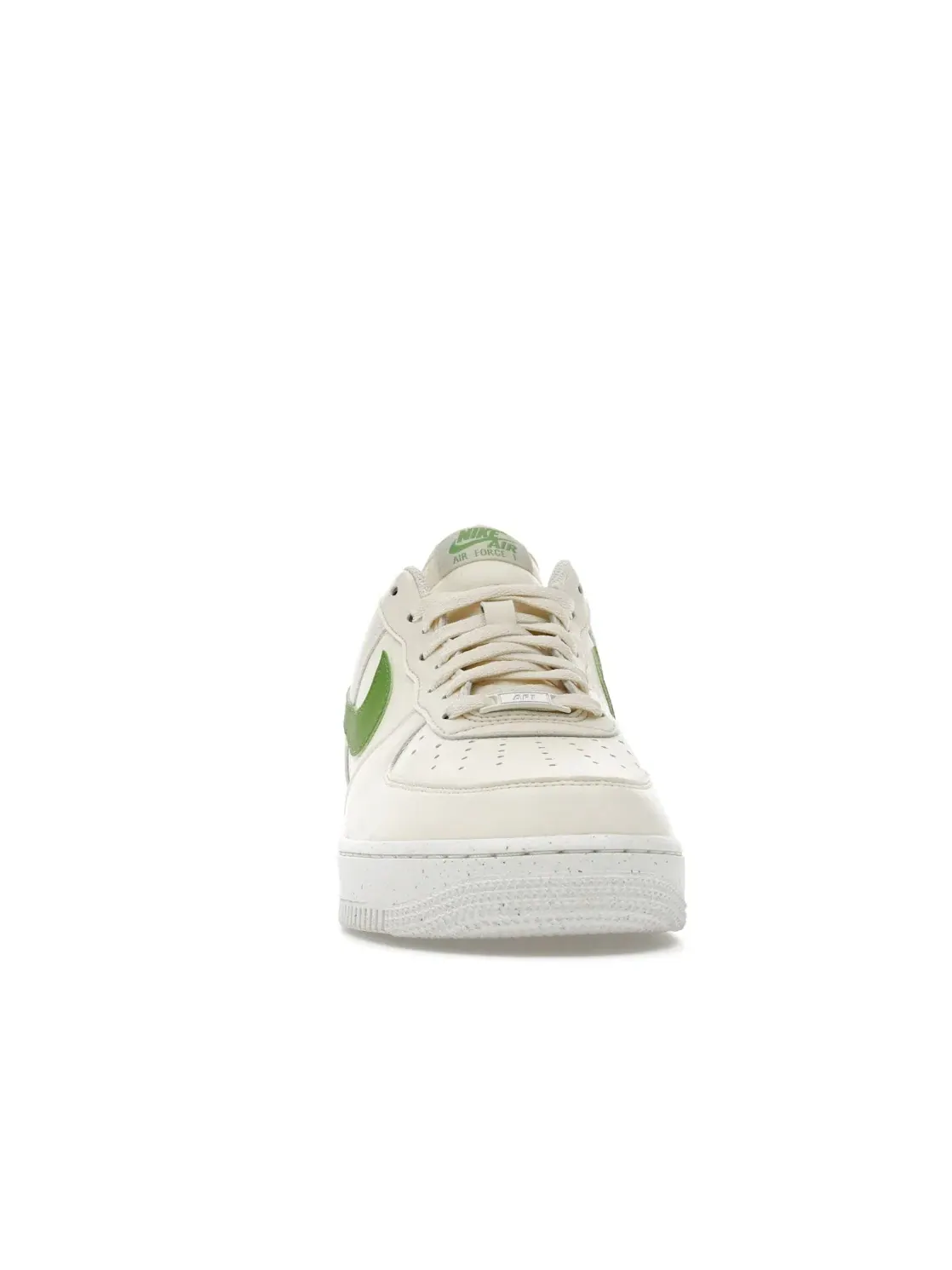 Женские кроссовки Lifestyle Nike Air Force 1 Low '07 SE — изображение 2 из 4, черный