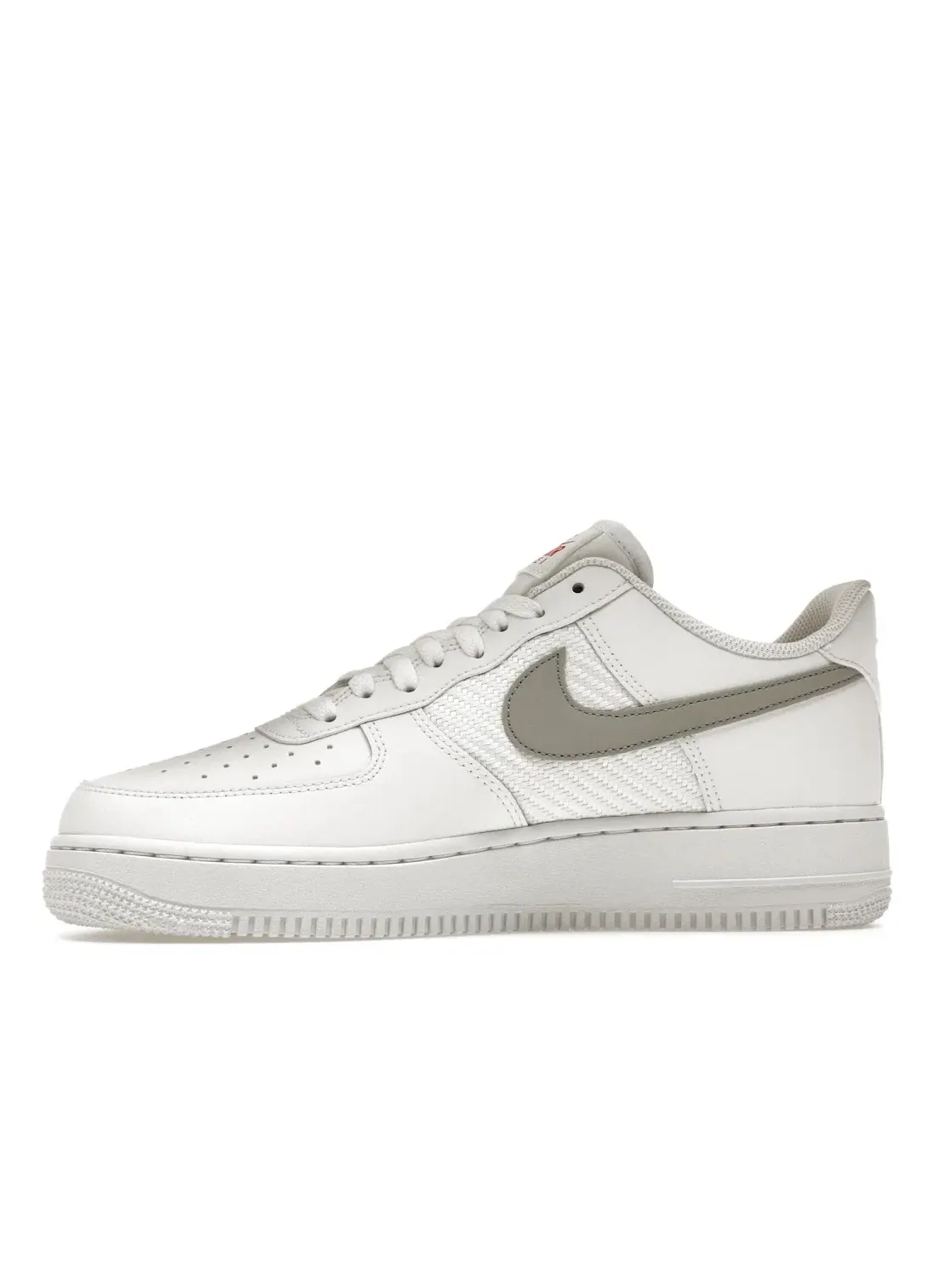 Мужские кроссовки Lifestyle Nike Air Force 1 Low '07 SE — изображение 3 из 4, белый/красный/серый