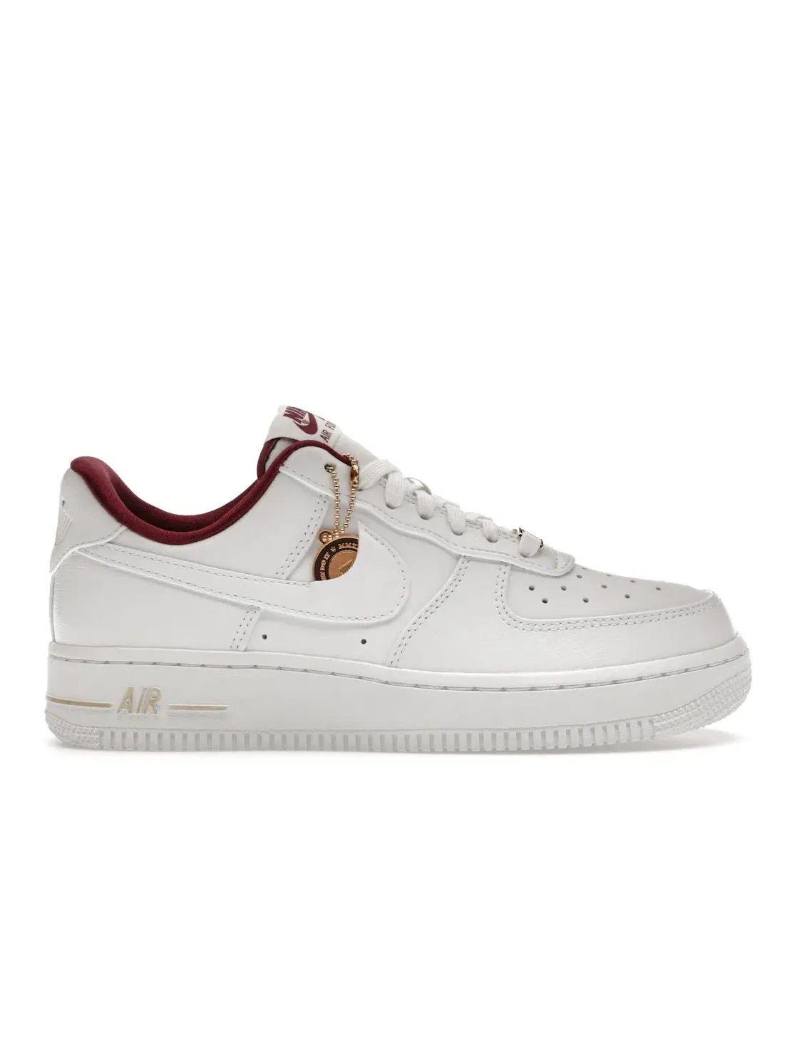 Женские кроссовки повседневный Nike Air Force 1 Low '07 SE — изображение 1 из 4