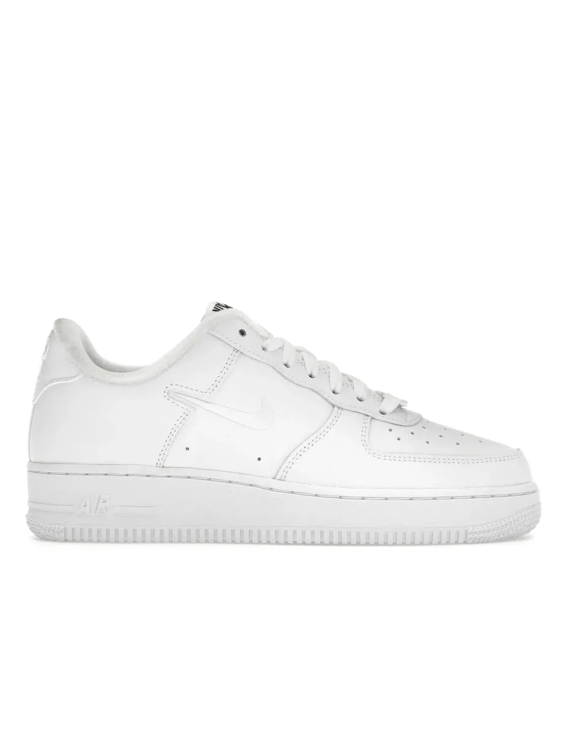 Женские кроссовки Lifestyle Nike Air Force 1 Low '07 SE — изображение 1 из 4, белый/мульти-/черный