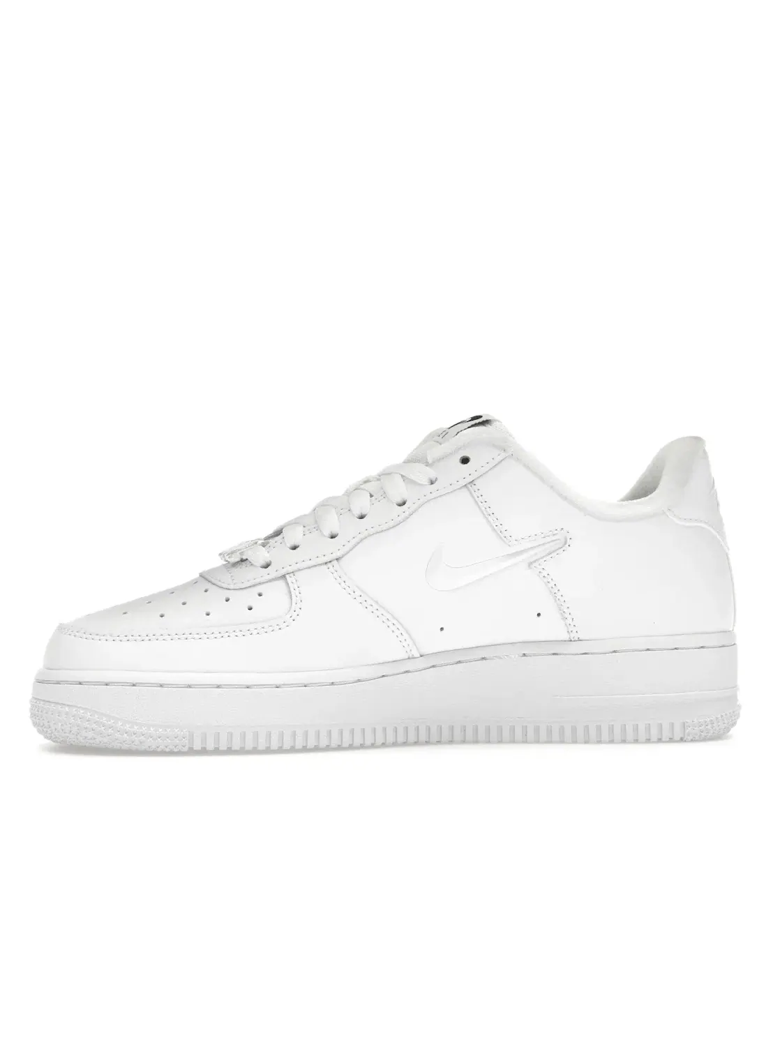 Женские кроссовки Lifestyle Nike Air Force 1 Low '07 SE — изображение 3 из 4, белый/мульти-/черный