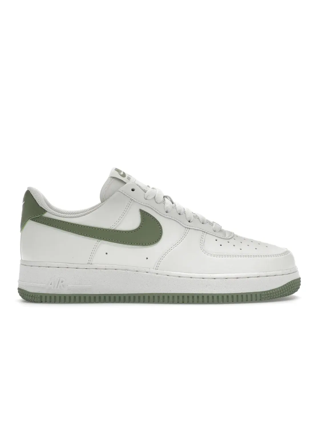 Женские кроссовки Lifestyle Nike Air Force 1 Low '07 SE — изображение 1 из 4, зеленый