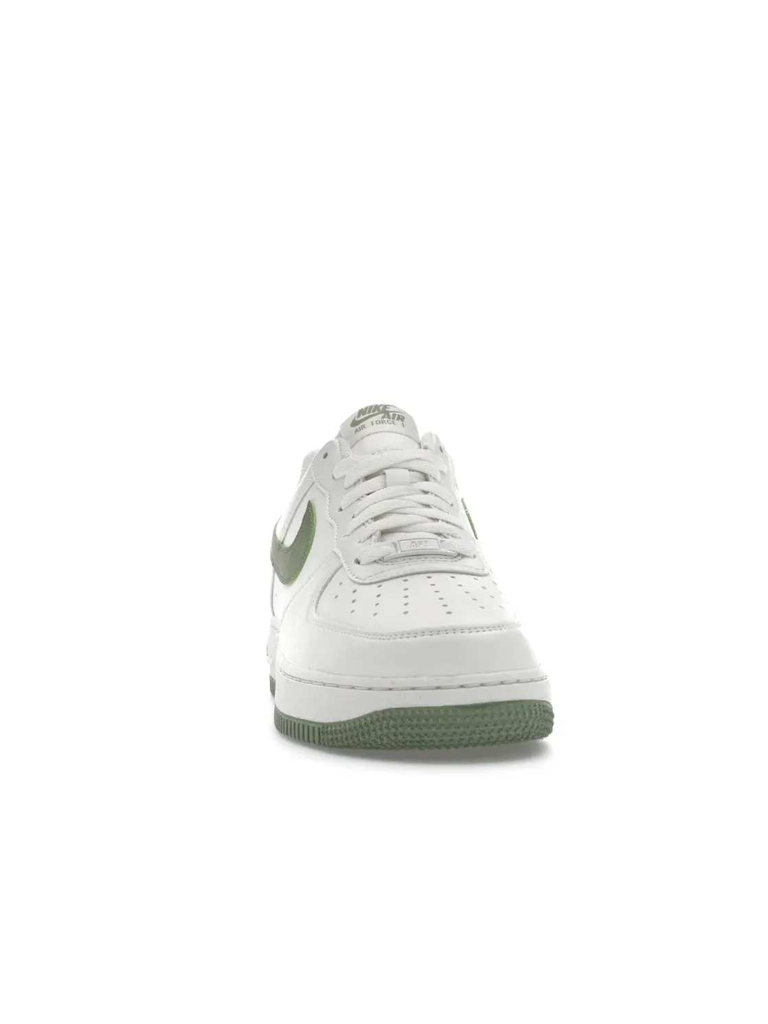 Женские кроссовки Lifestyle Nike Air Force 1 Low '07 SE — изображение 2 из 4, зеленый