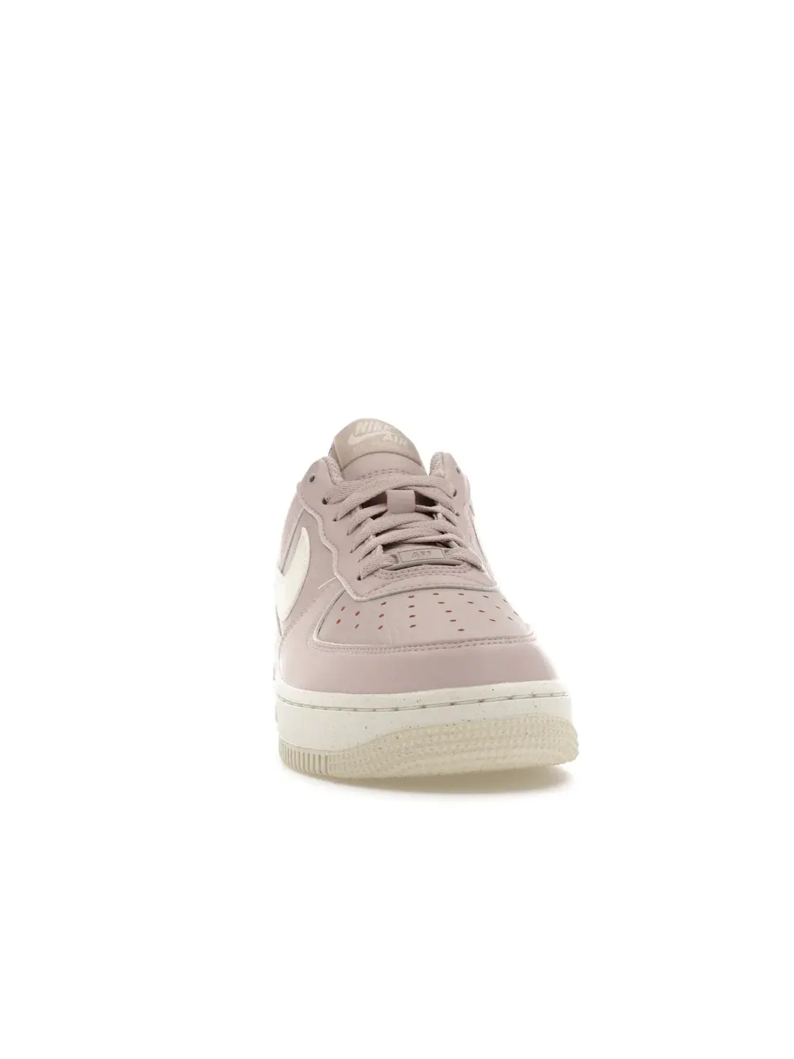 Женские кроссовки повседневные Nike Air Force 1 Low '07 SE Next Nature — изображение 2 из 4, платиновый фиолетовый