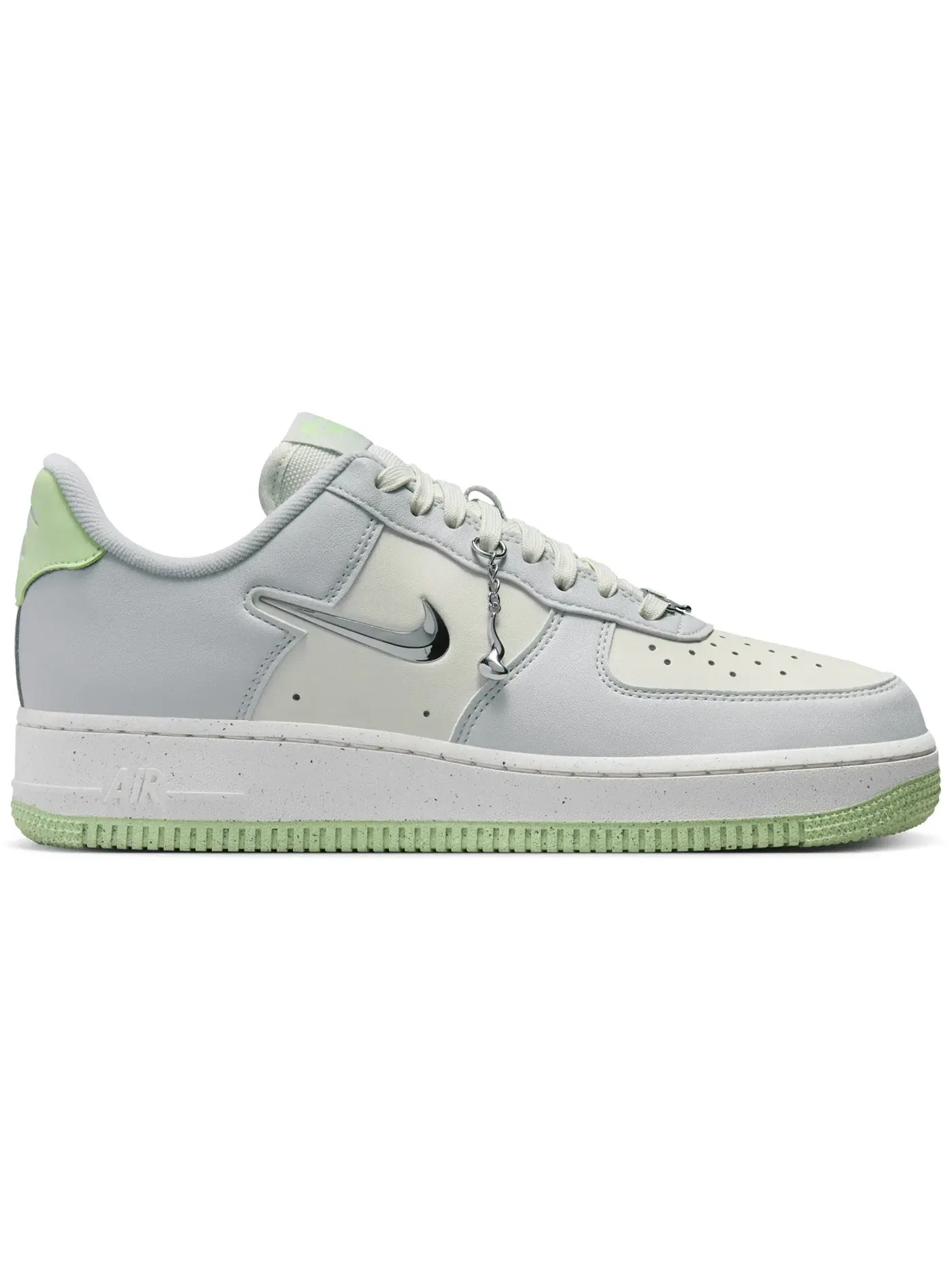 Женские кроссовки повседневные Nike Air Force 1 Low '07 SE Next Nature — изображение 1 из 1