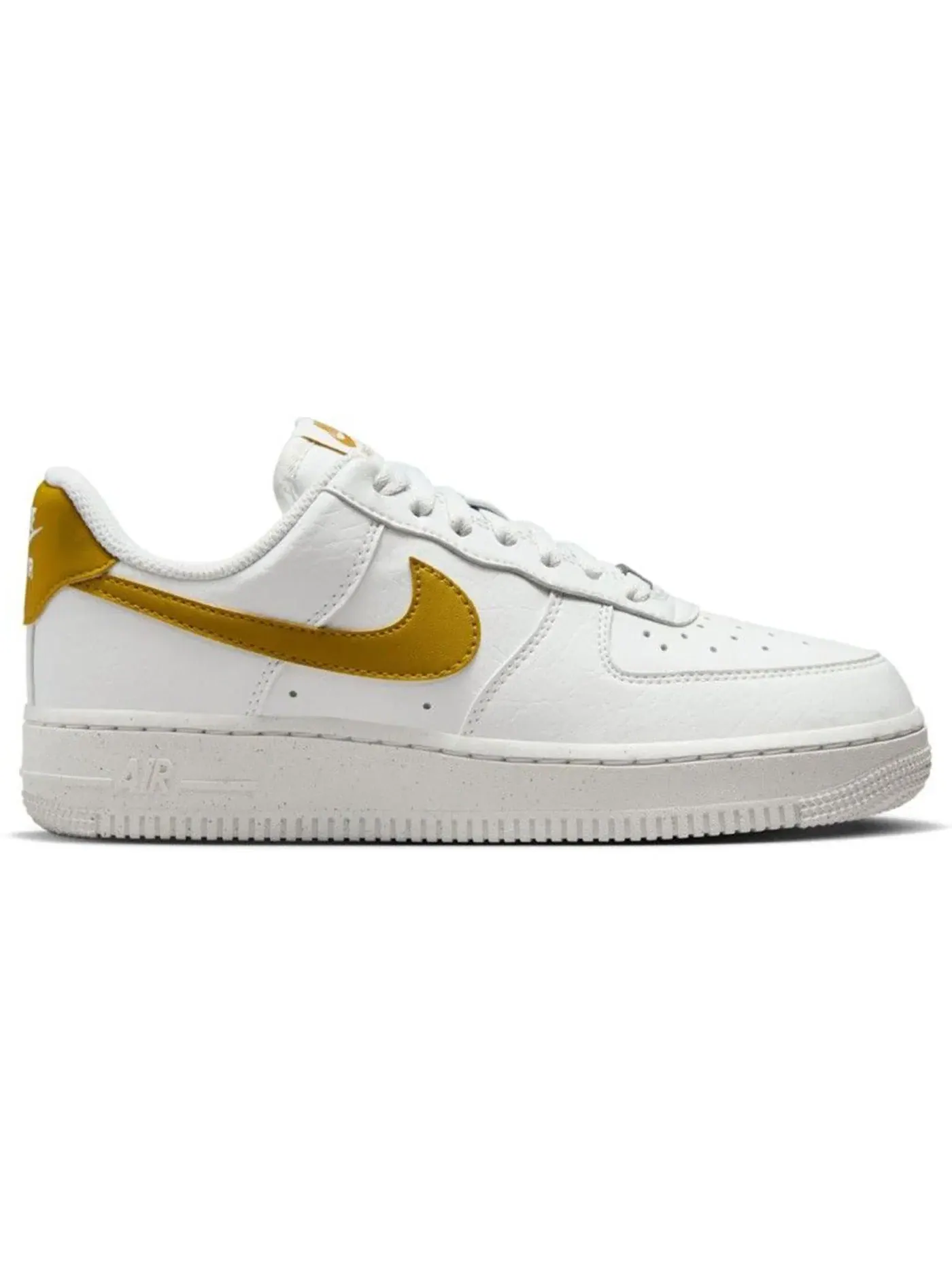 Женские кроссовки для повседневной носки Nike Air Force 1 Low '07 SE — изображение 1 из 1