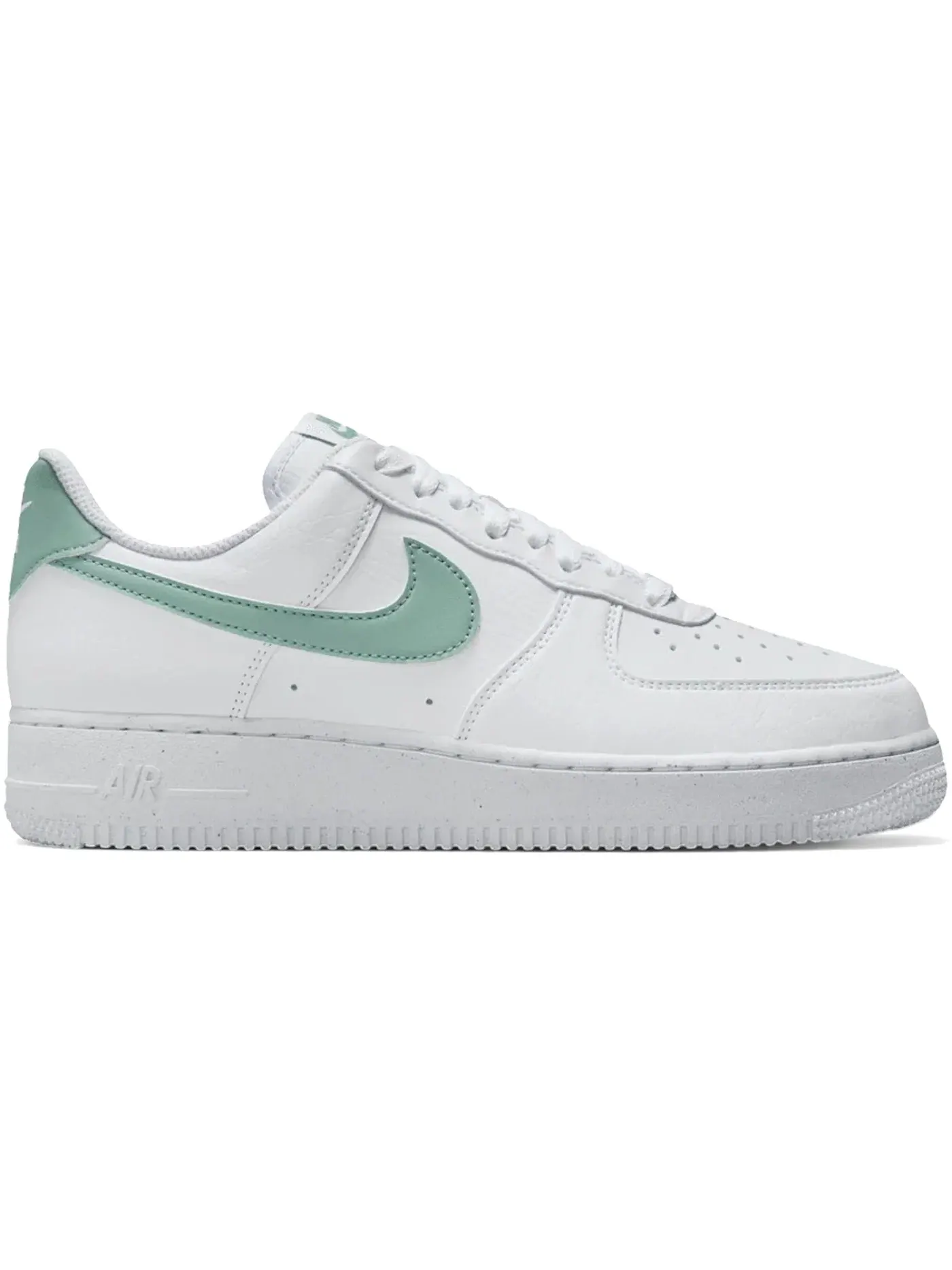 Женские кроссовки Lifestyle Nike Air Force 1 Low '07 SE — изображение 1 из 1, белый/белый