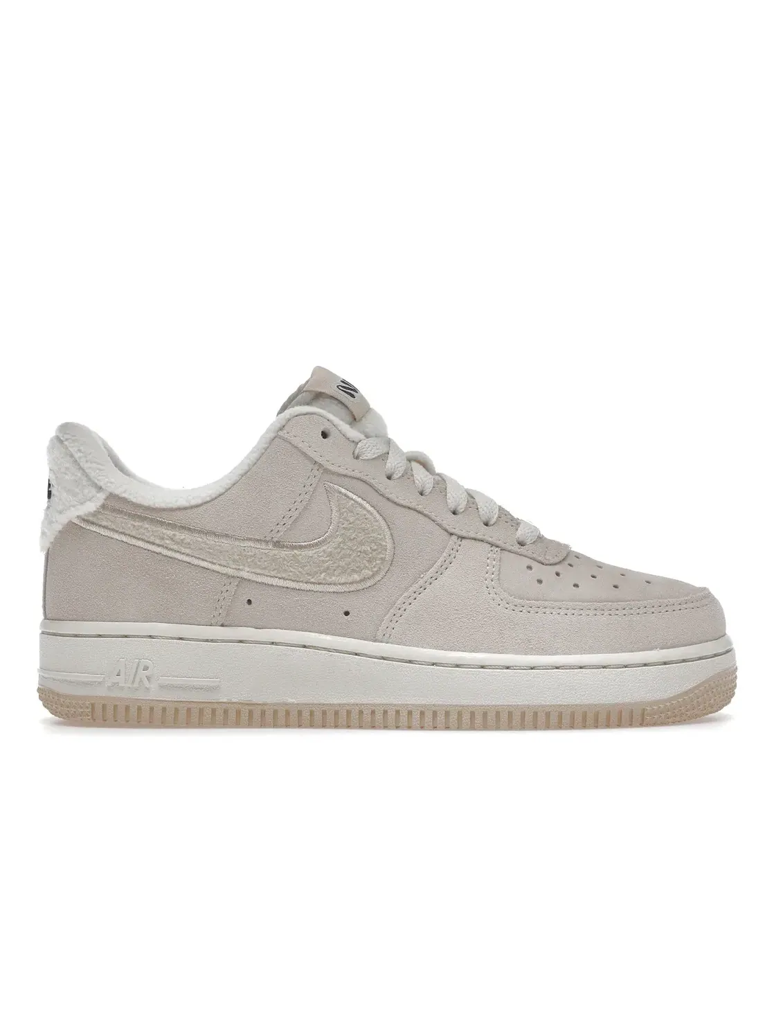 Женские кроссовки Lifestyle Nike Air Force 1 Low '07 SE — изображение 1 из 4, черный/белый