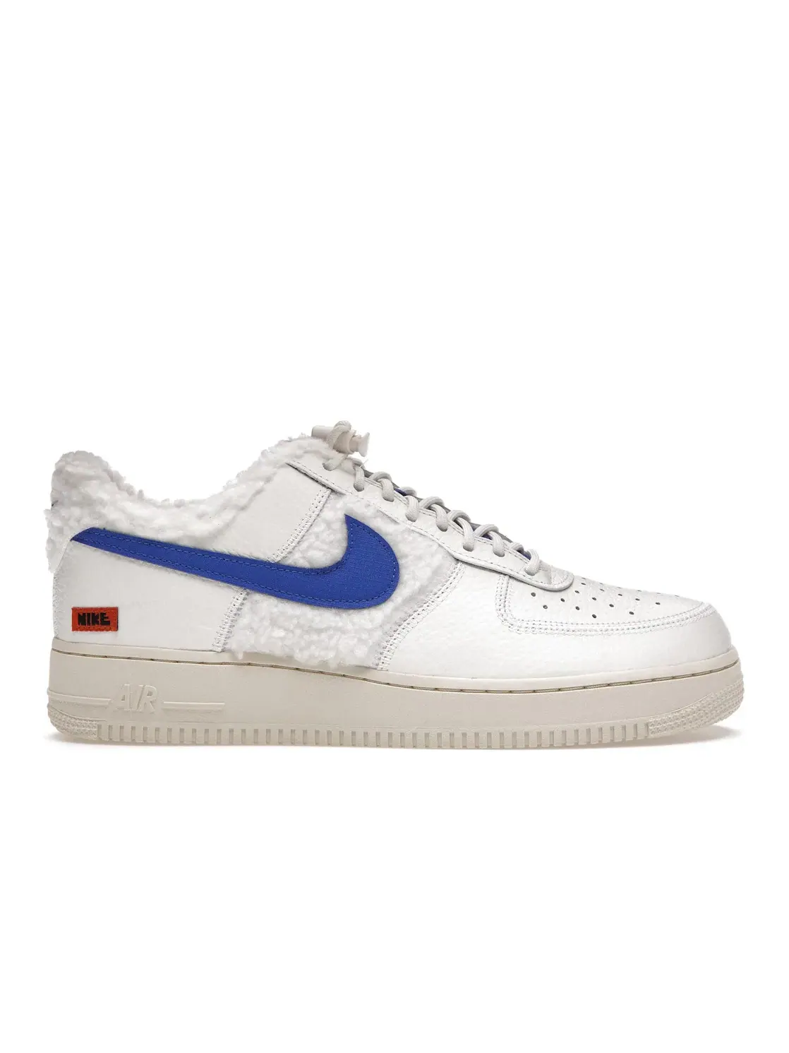 Женские кроссовки с отделкой из шерпы Nike Air Force 1 Low '07 — изображение 1 из 4, оранжевый/синий
