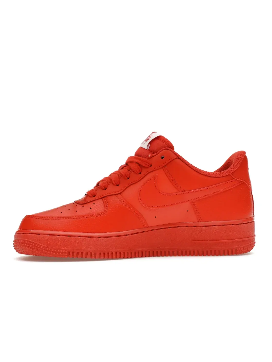 Женские кроссовки Nike Air Force 1 Low '07 — изображение 3 из 4, оранжевый