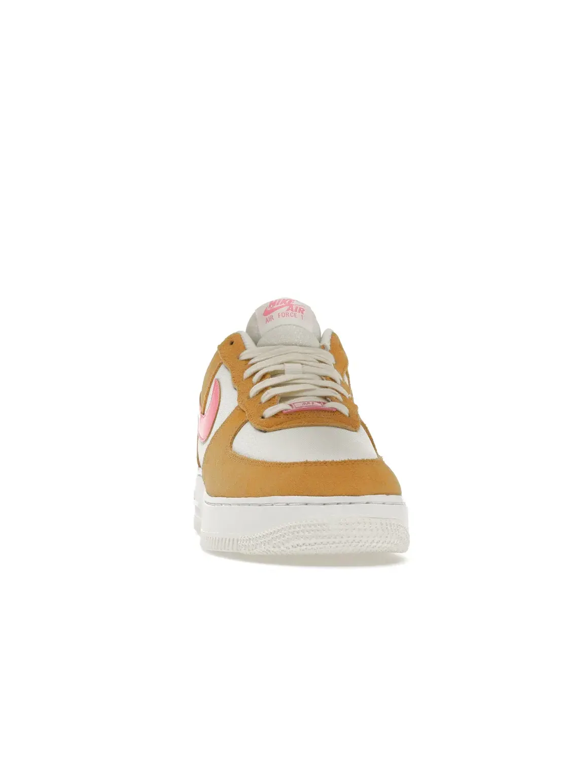 Женские кроссовки Lifestyle Nike Air Force 1 Low 07 — изображение 2 из 4, белый/оранжевый